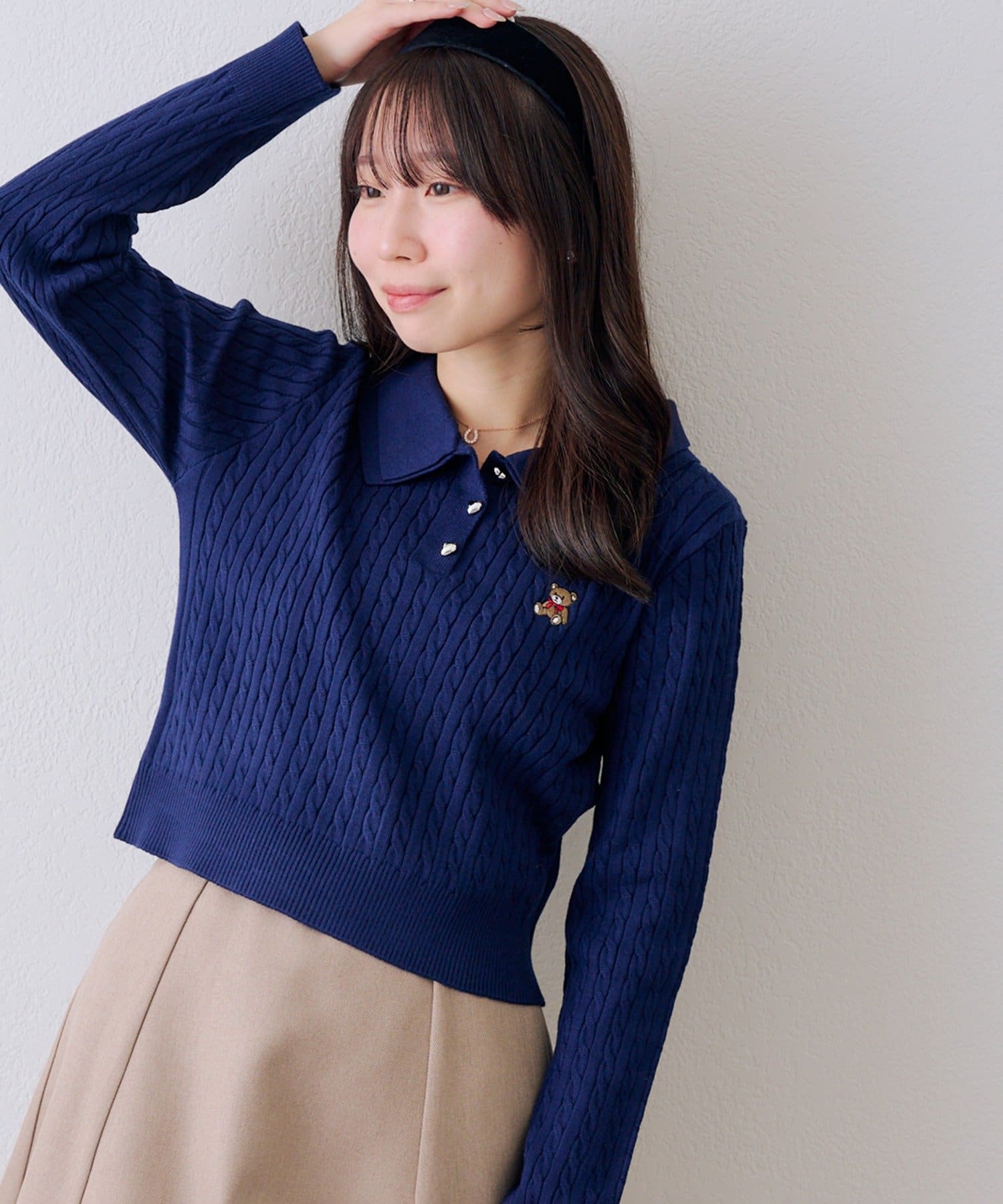 NICE CLAUP / OLIVE des OLIVE OUTLET(ナイスクラップ  / オリーブ デ オリーブ アウトレット) 【RMAF】くま刺繍ケーブルポロニット