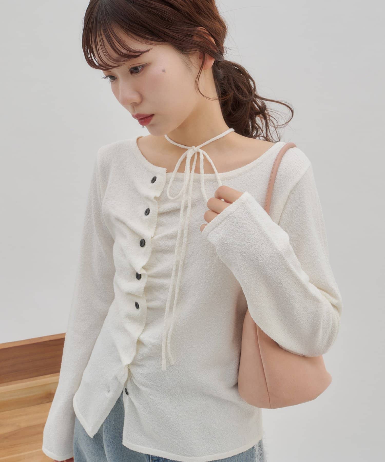 DISCOAT(ディスコート) 【SS先行予約/umm．】チョーカー付きドレープデザインカーデ