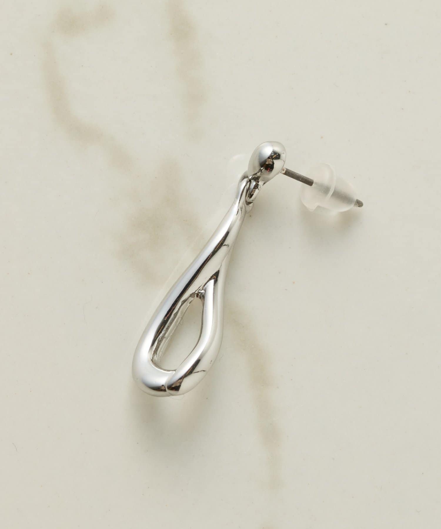 COLLAGE GALLARDAGALANTE(コラージュ ガリャルダガランテ) 【PAPILLONNER/パピヨネ】ツイストドロップピアス