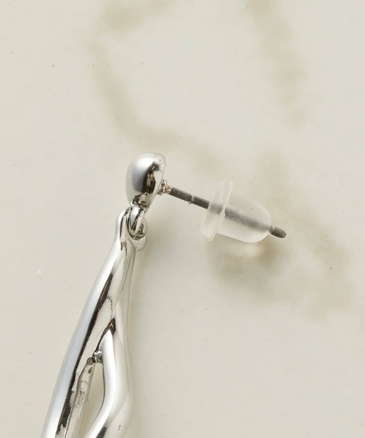 COLLAGE GALLARDAGALANTE(コラージュ ガリャルダガランテ) 【PAPILLONNER/パピヨネ】ツイストドロップピアス