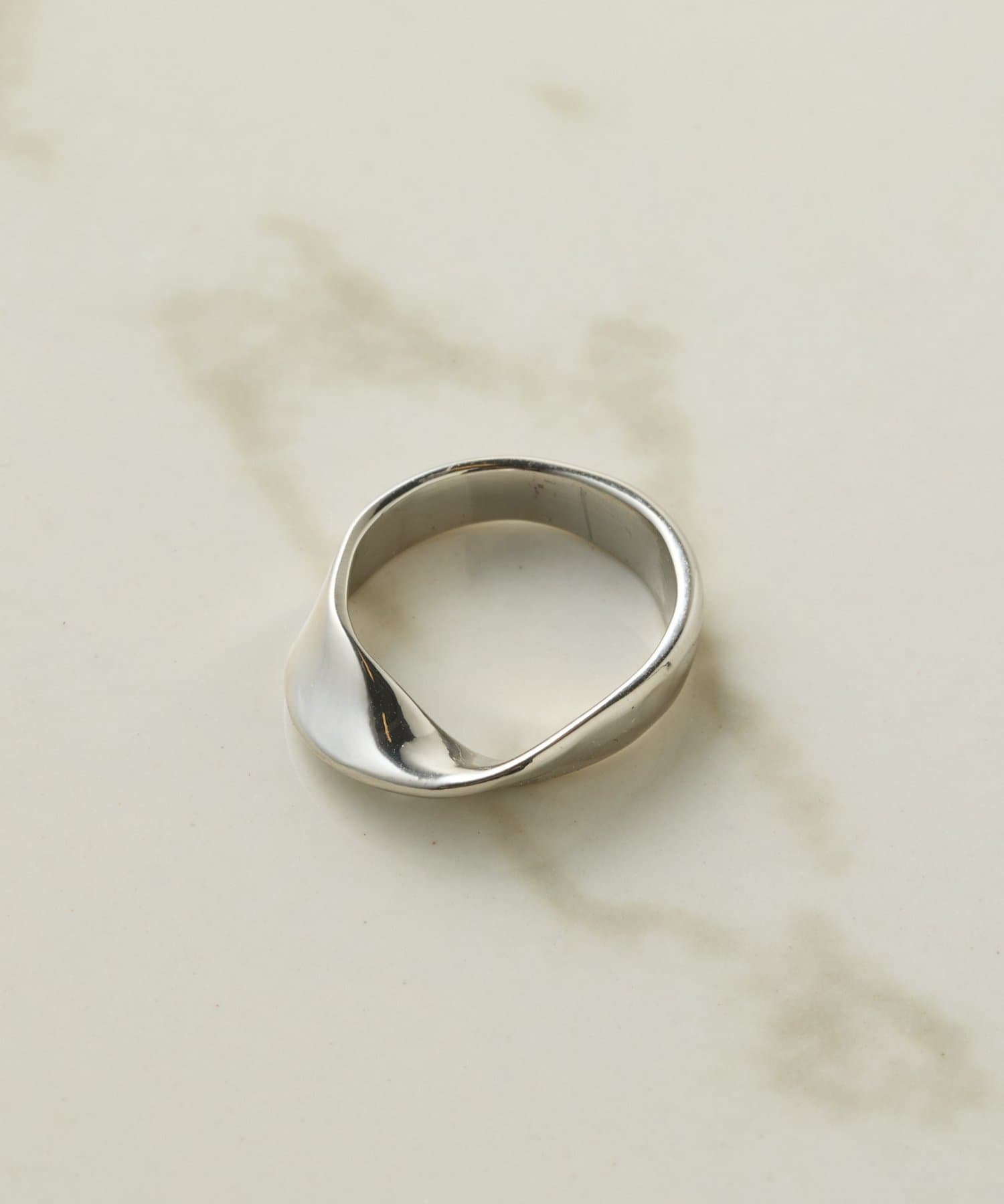 COLLAGE GALLARDAGALANTE(コラージュ ガリャルダガランテ) 【PAPILLONNER/パピヨネ】ツイスト2SETリング