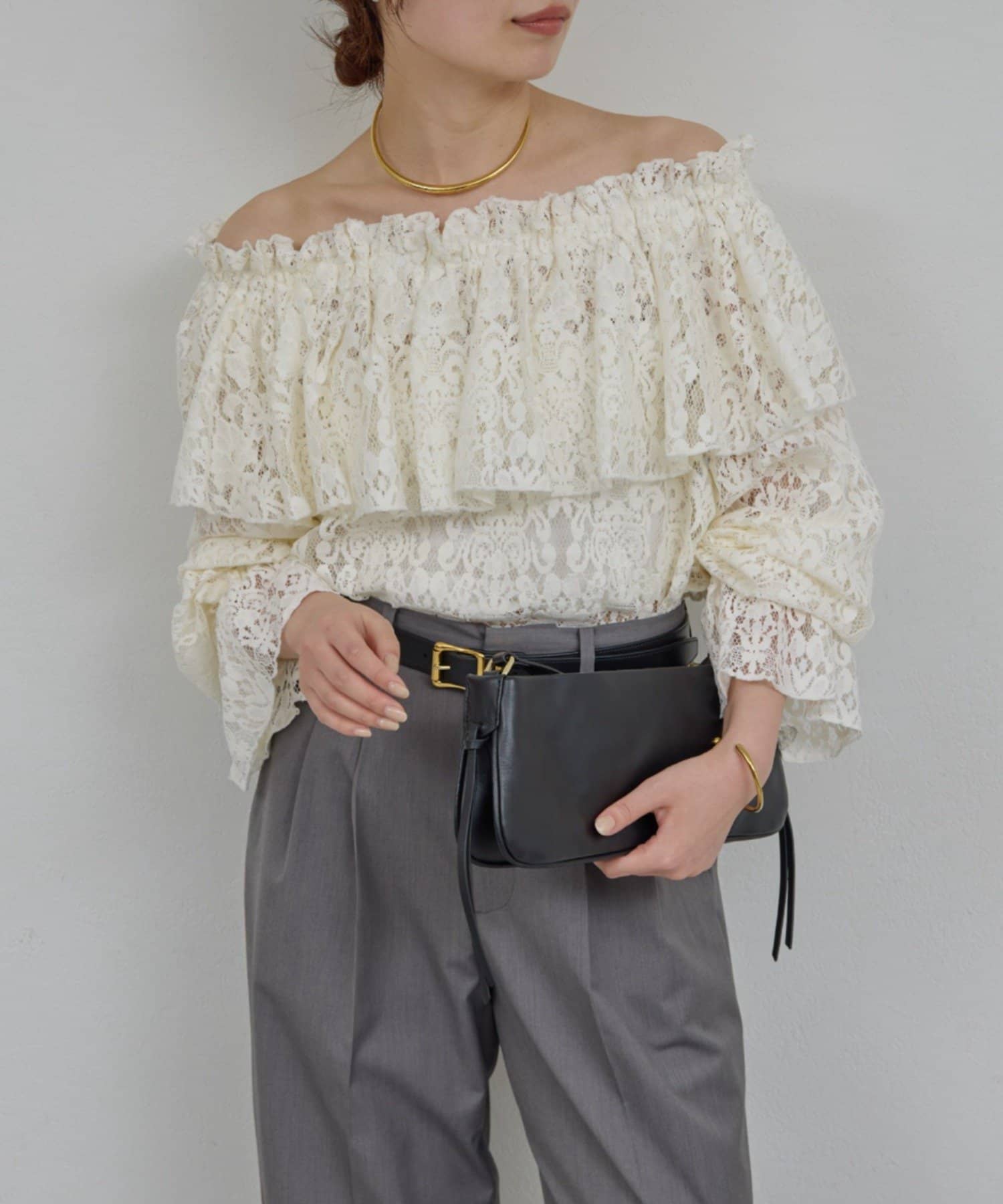 GALLARDAGALANTE(ガリャルダガランテ) オフショルレースブラウス