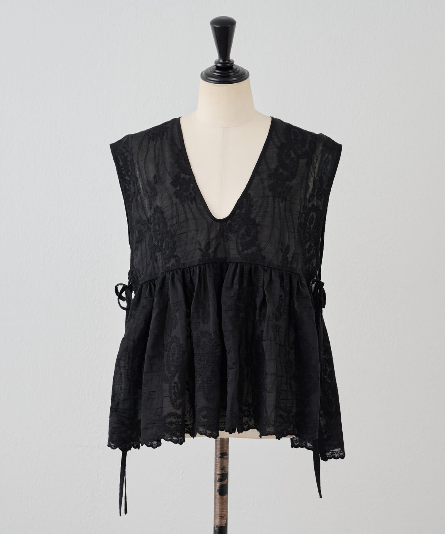 BEARDSLEY(ビアズリー) 《2/12(木)12：00予約・HiROMITHiSTLE》ペイズリーブラウス