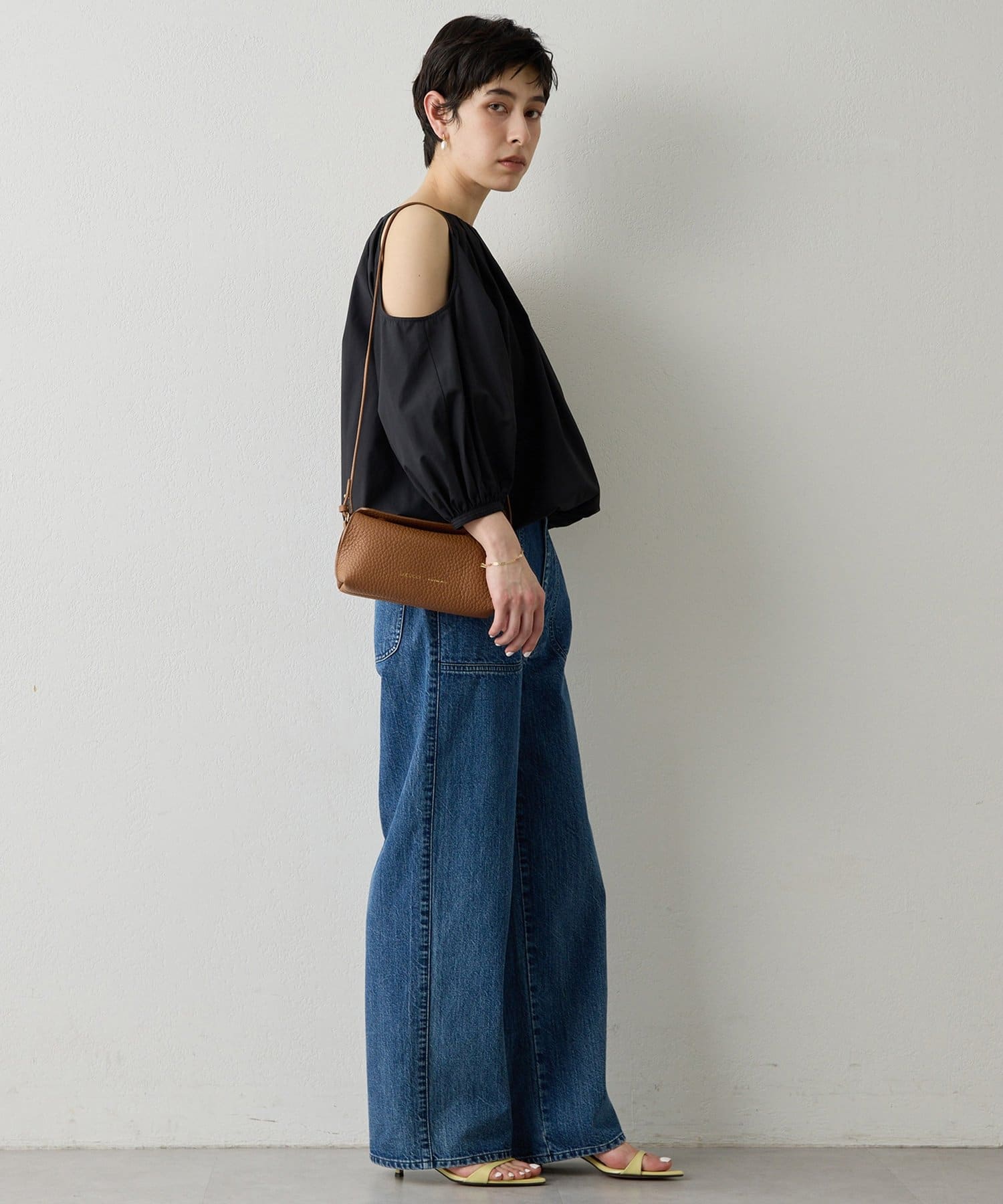 Whim Gazette(ウィム ガゼット) 【THE PAUSE】オープンショルダーブラウス