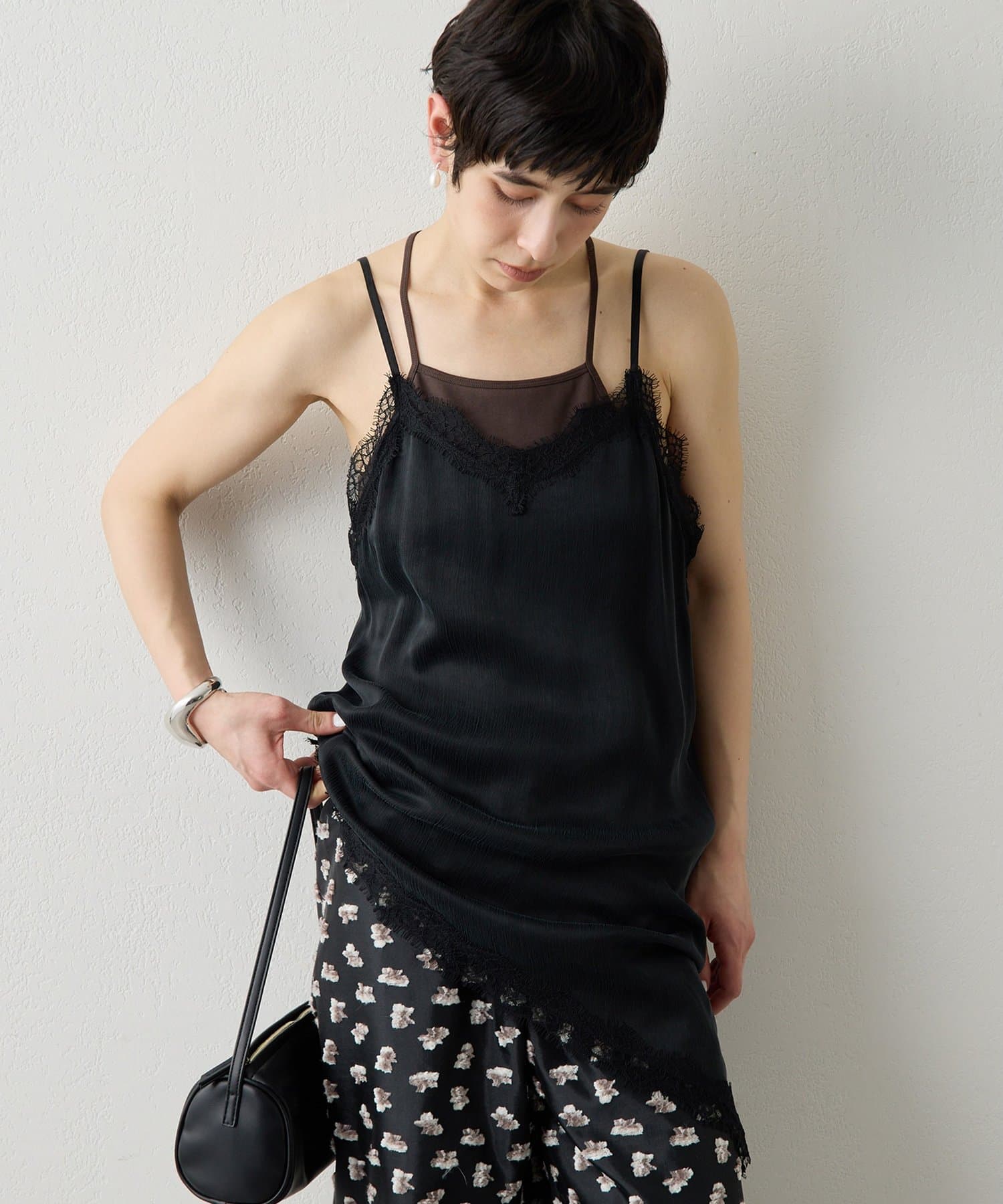 Whim Gazette(ウィム ガゼット) 【THE PAUSE】レーストリムキャミブラウス