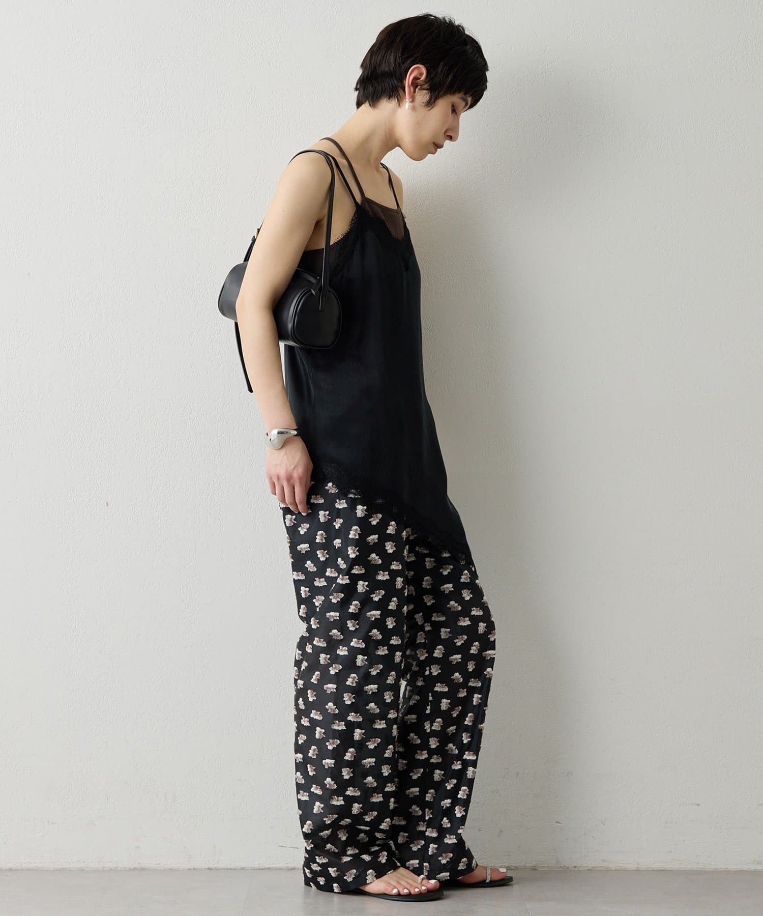 Whim Gazette(ウィム ガゼット) 【THE PAUSE】レーストリムキャミブラウス