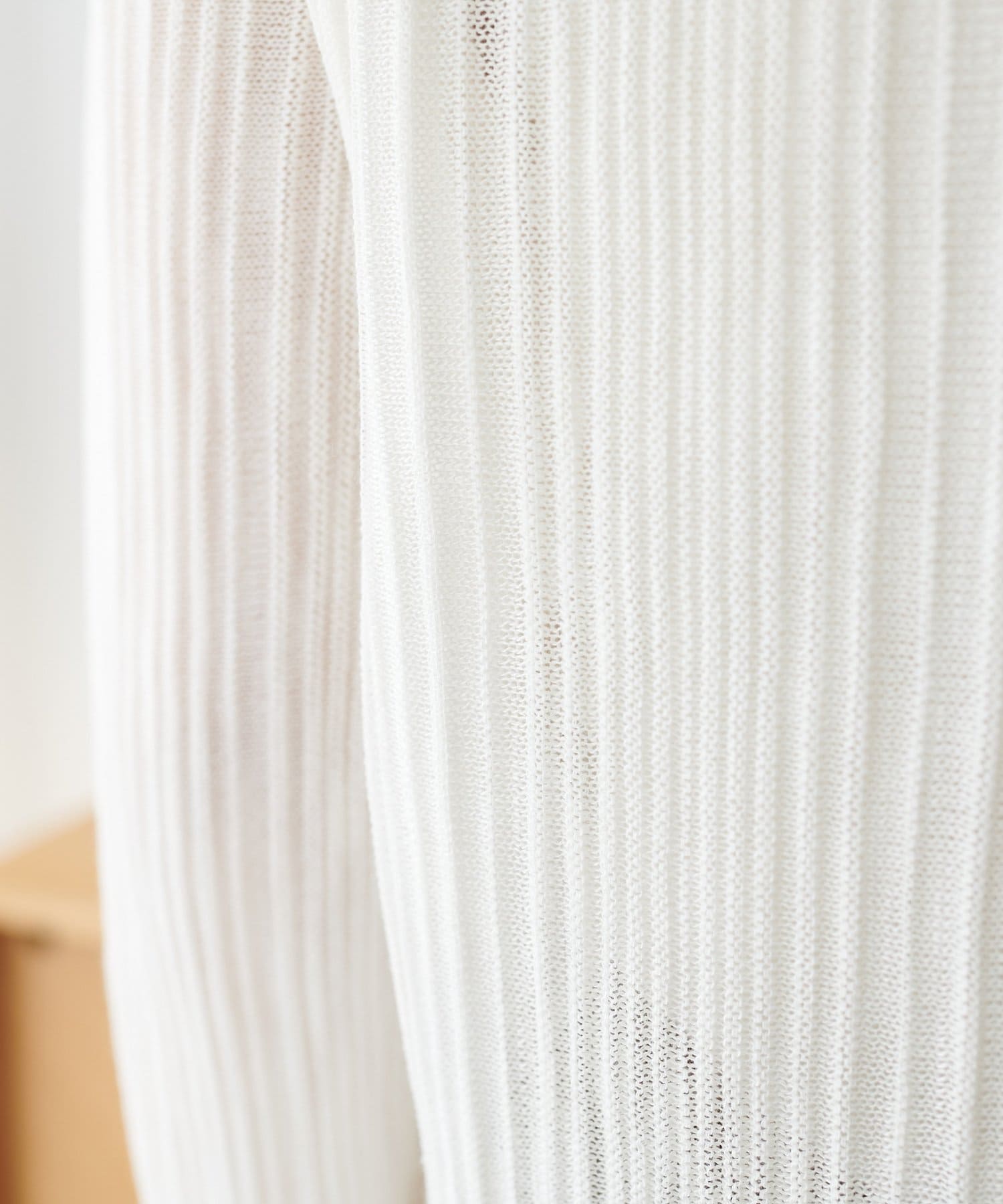 DISCOAT(ディスコート) 【新色追加!/WEB限定】シアーリブVネックカーディガン