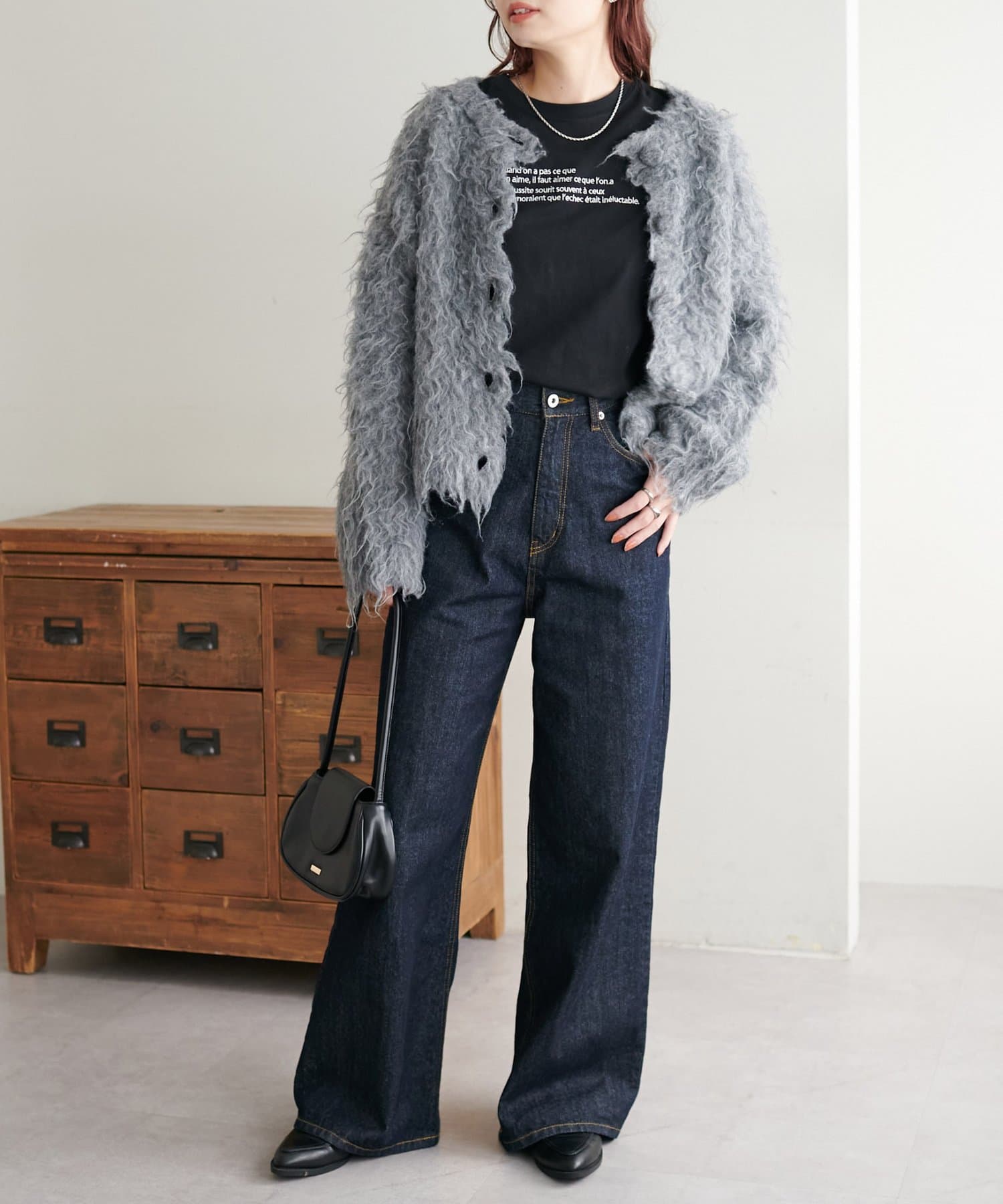 DISCOAT(ディスコート) 【WEB限定】刺繍ロゴロングTシャツ