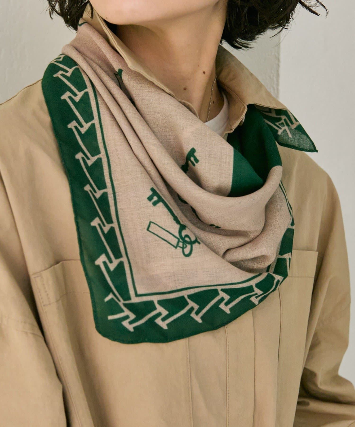 OUTLET(アウトレット) 【ear PAPILLONNER】リング付きカギ柄ストール