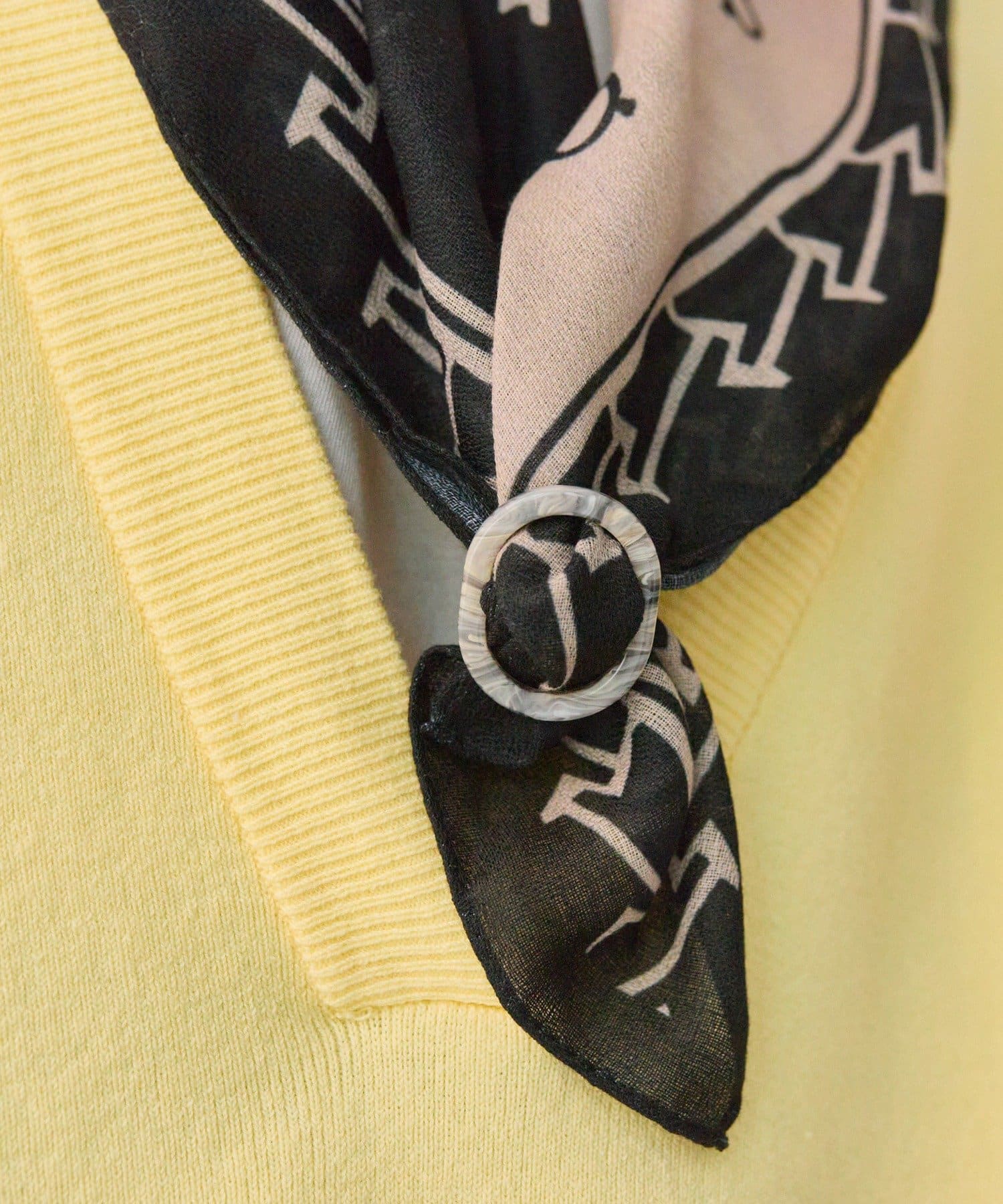 OUTLET(アウトレット) 【ear PAPILLONNER】リング付きカギ柄ストール