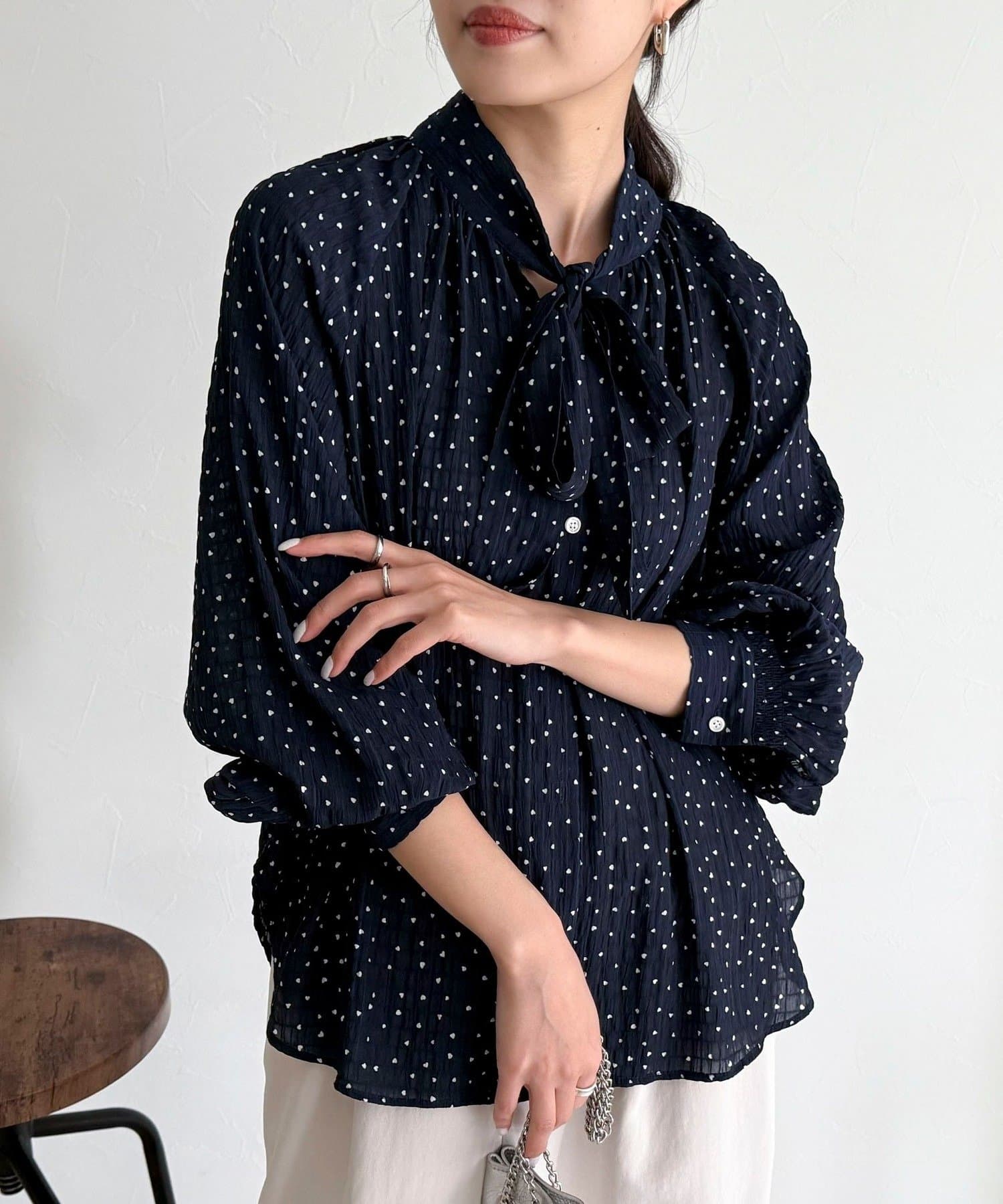 FREDY & GLOSTER(フレディ アンド グロスター) ハートドットボウタイブラウス