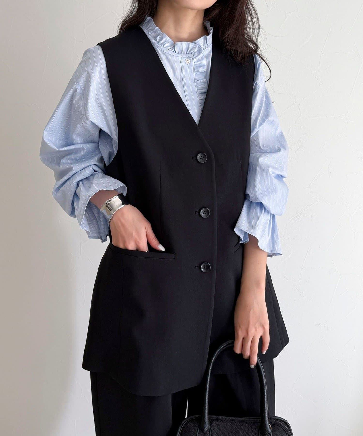 FREDY & GLOSTER(フレディ アンド グロスター) 【セットアップ対応】パウダリーツイルベルト付きジレ