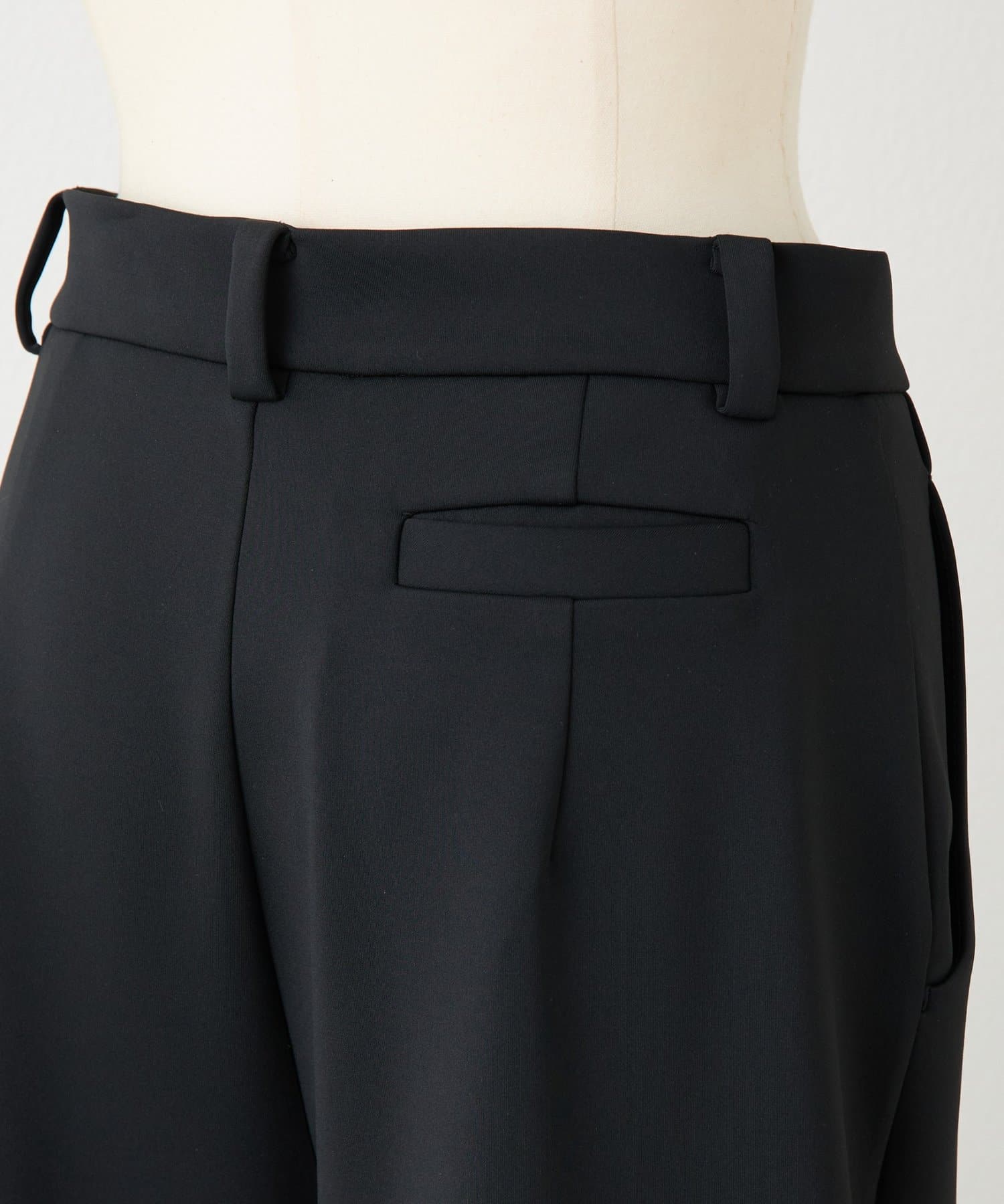 BEARDSLEY(ビアズリー) ドット釦ストレートパンツ