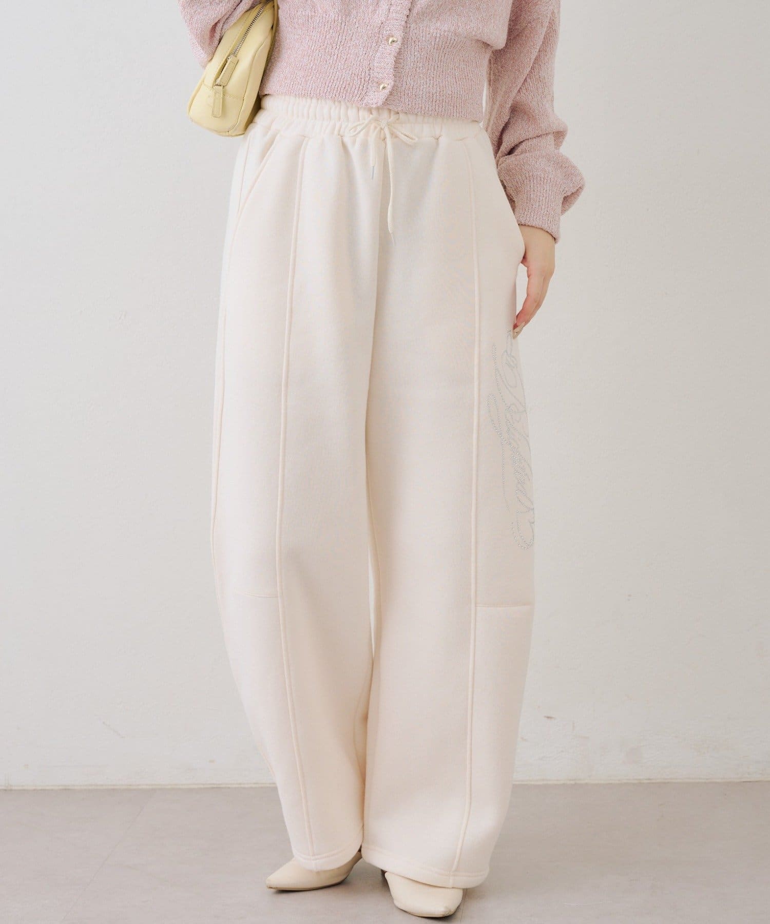 Remind me and forever(リマインドミーアンドフォーエバー) キラキラロゴスウェットパンツ