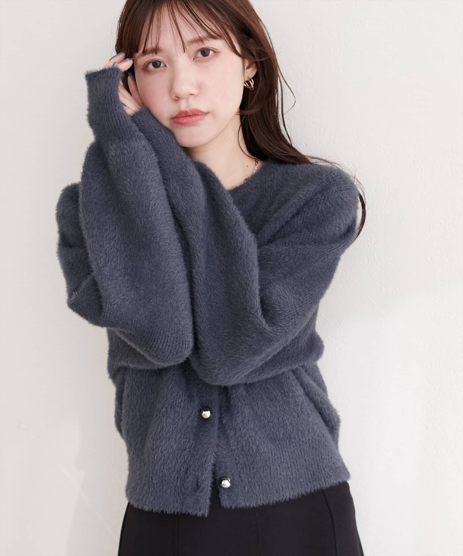 natural couture(ナチュラルクチュール) ころりん釦クルーネックシャギーカーディガン