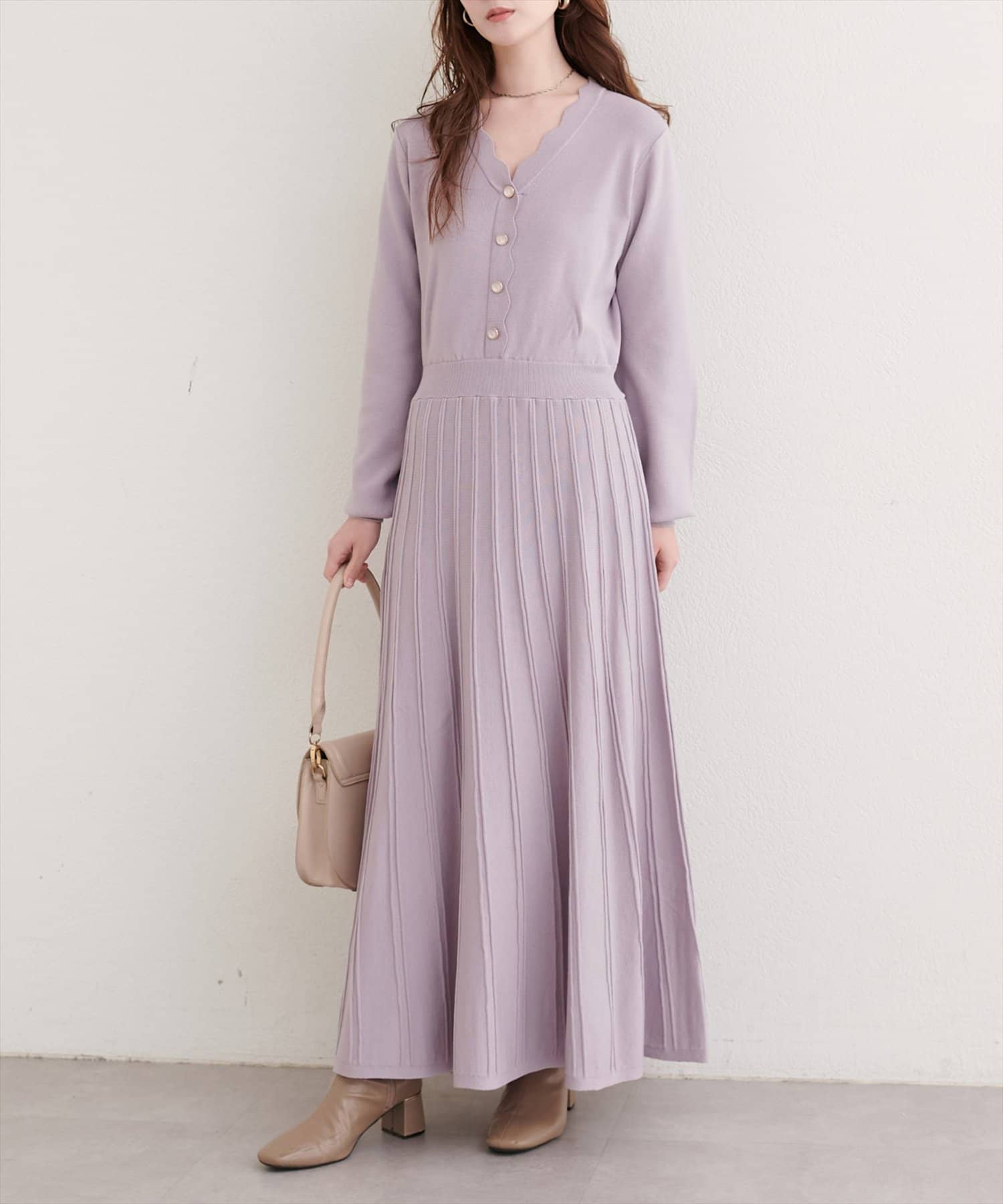 natural couture(ナチュラルクチュール) スカラッププリーツニットワンピース