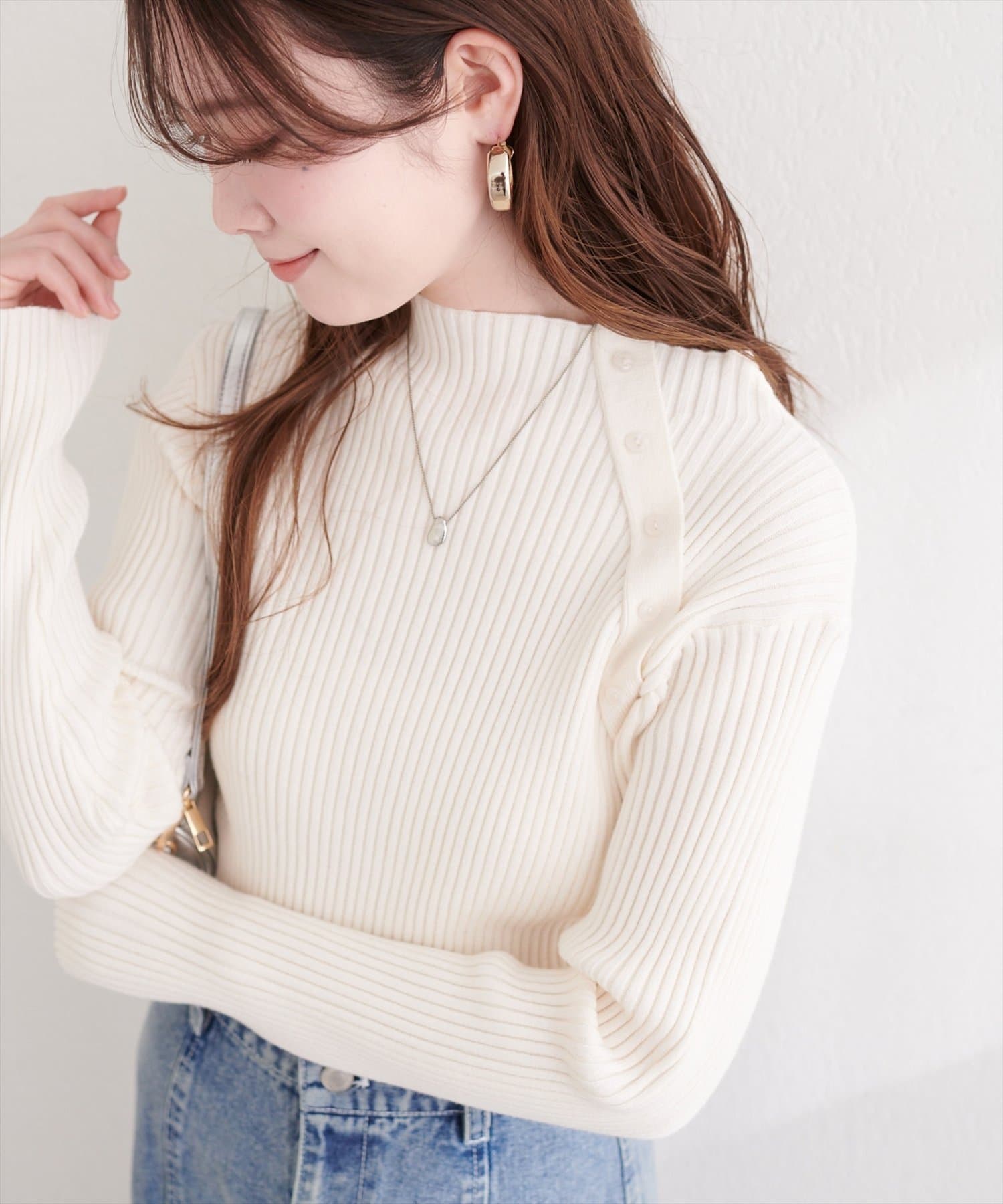 natural couture(ナチュラルクチュール) 斜めボタンプチハイリブニット