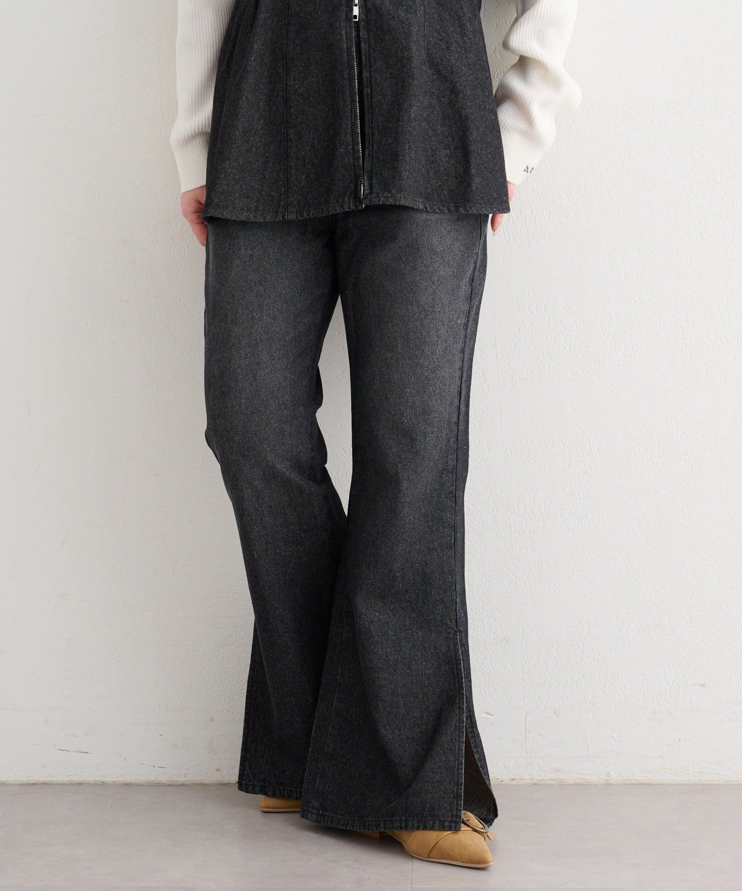 Kastane(カスタネ) 【3サイズ展開/低身長サイズ/高身長サイズ/セットアップ対応】B サイドスリットフレアデニム