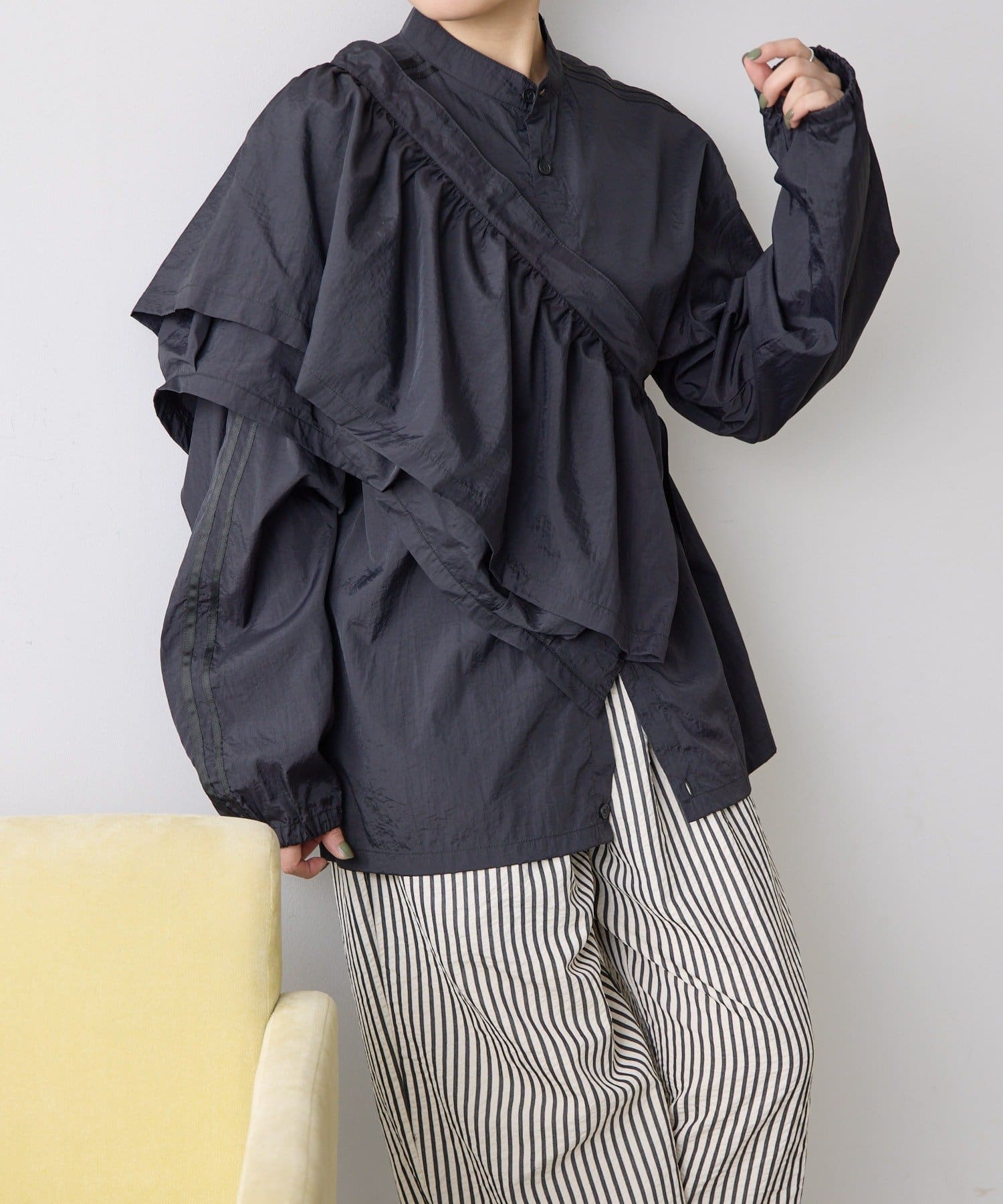 ear PAPILLONNER(イア パピヨネ) 《UPF50＋/撥水/アレンジ可/軽量》フリル付スポーティシャツ【SUM1 STYLE(スミスタイル)】