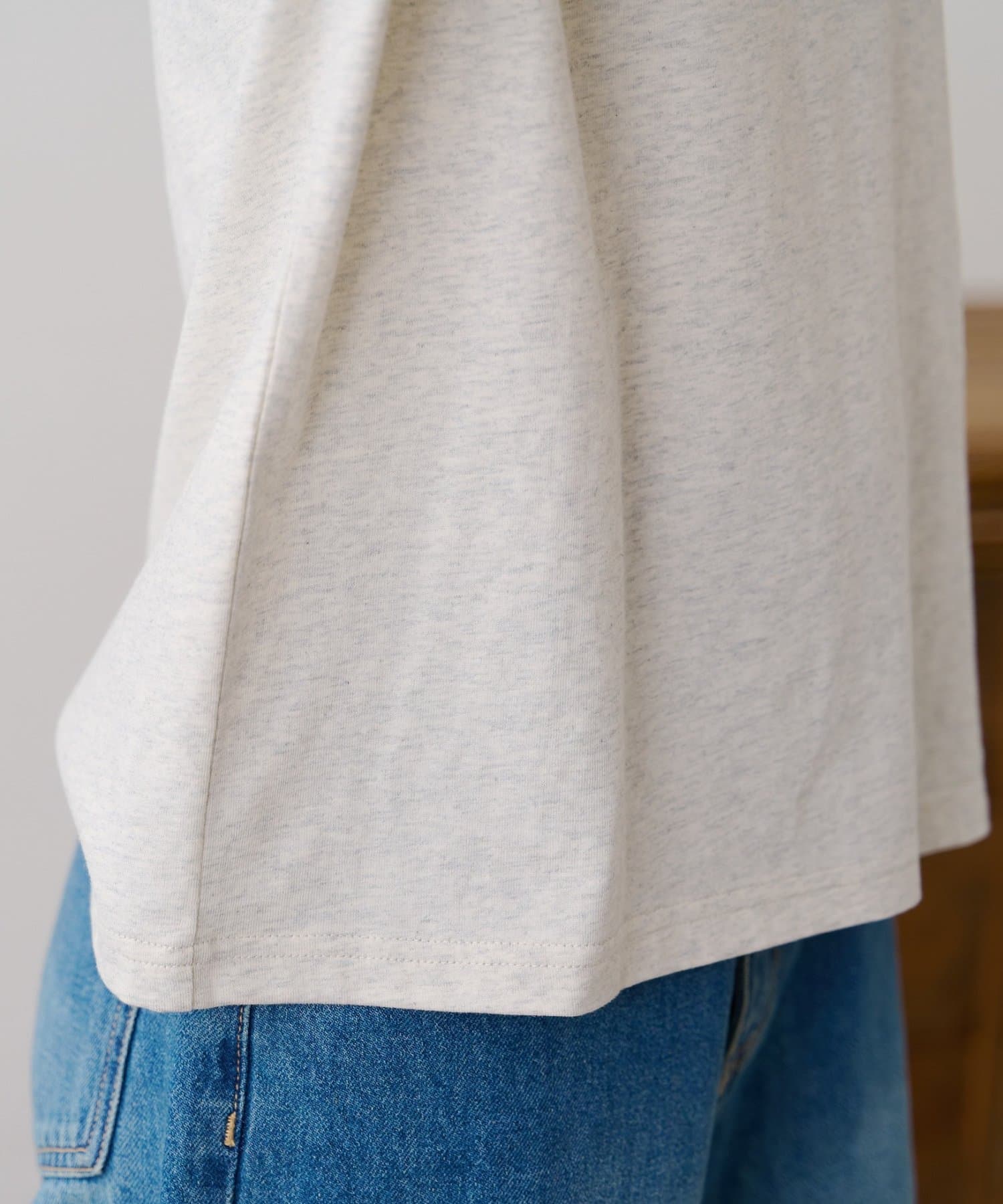 DISCOAT(ディスコート) 箔プリントTシャツ