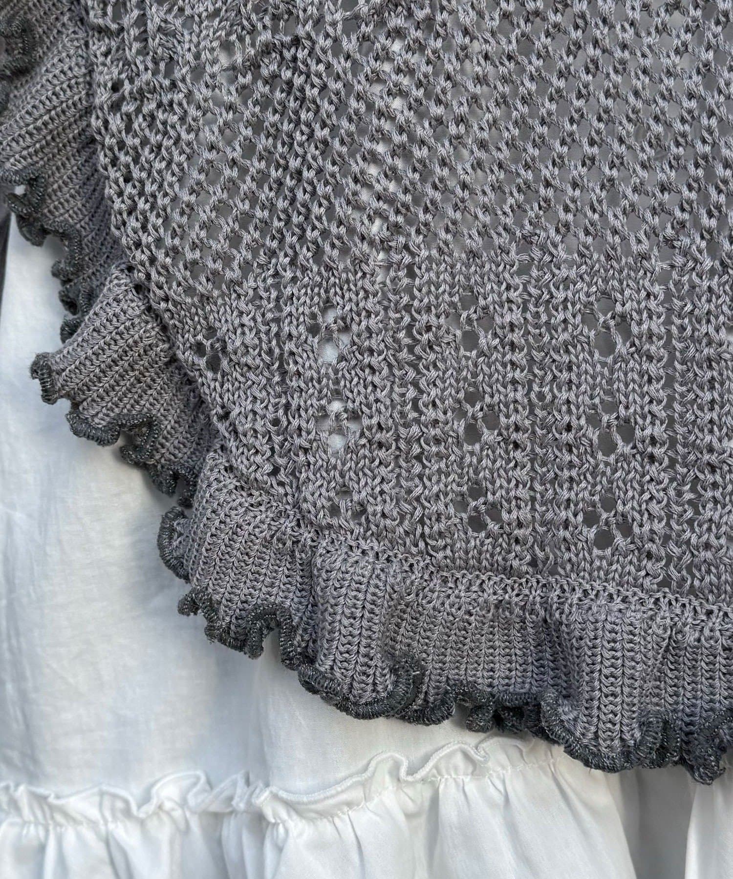 CIAOPANIC(チャオパニック) フード付きフリルメローニットベスト