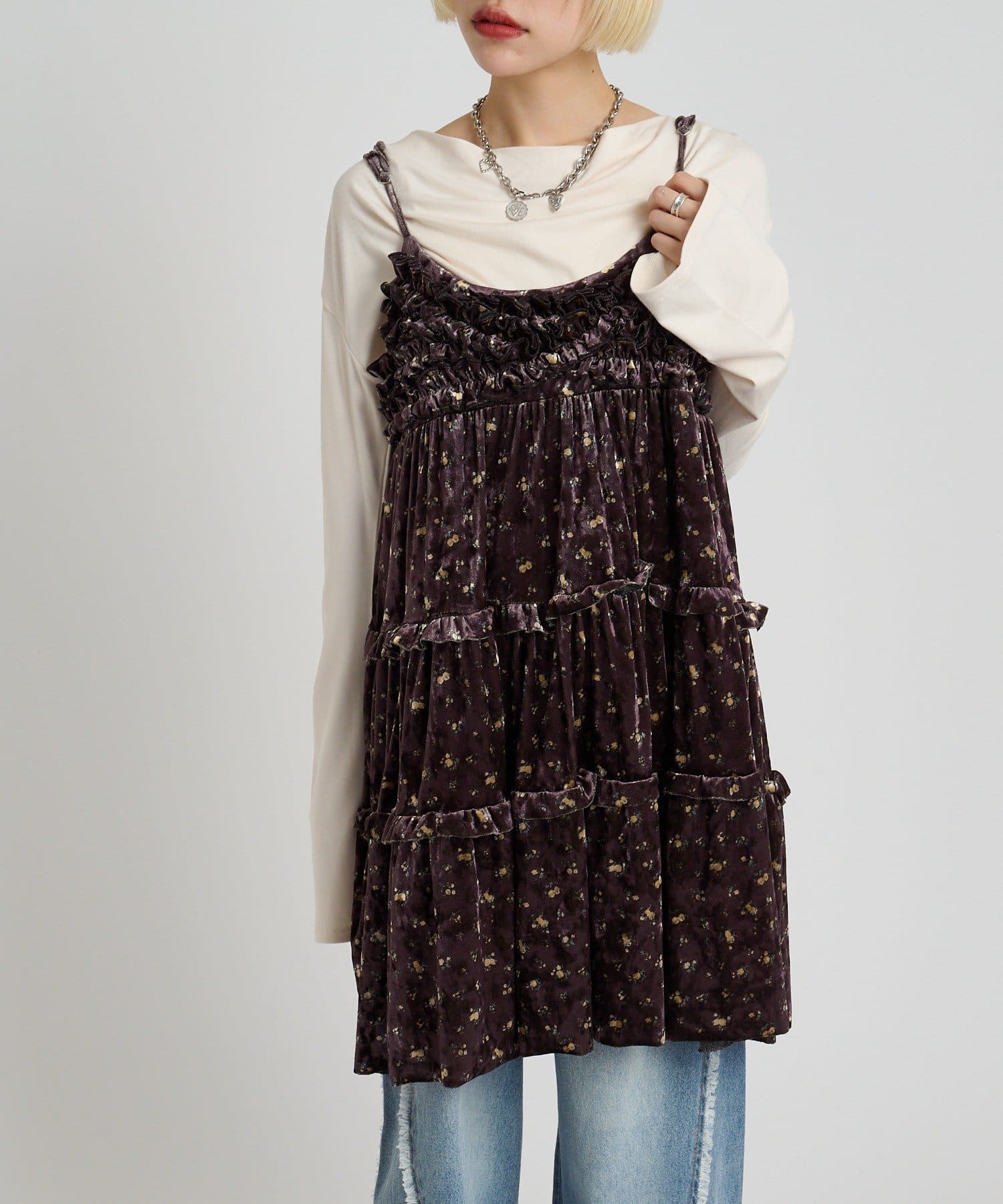 w closet(ダブルクローゼット) 花柄ベロアミニキャミワンピース