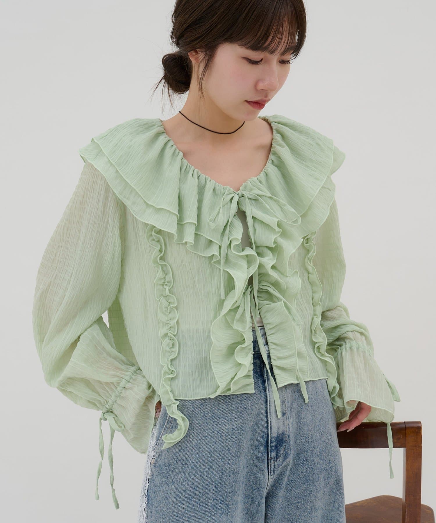 DISCOAT(ディスコート) 【umm./花柄＆無地】生地ジャガードフリルブラウス