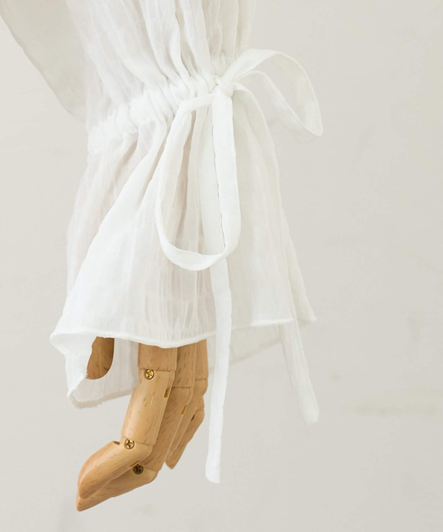 DISCOAT(ディスコート) 【umm./花柄＆無地】生地ジャガードフリルブラウス