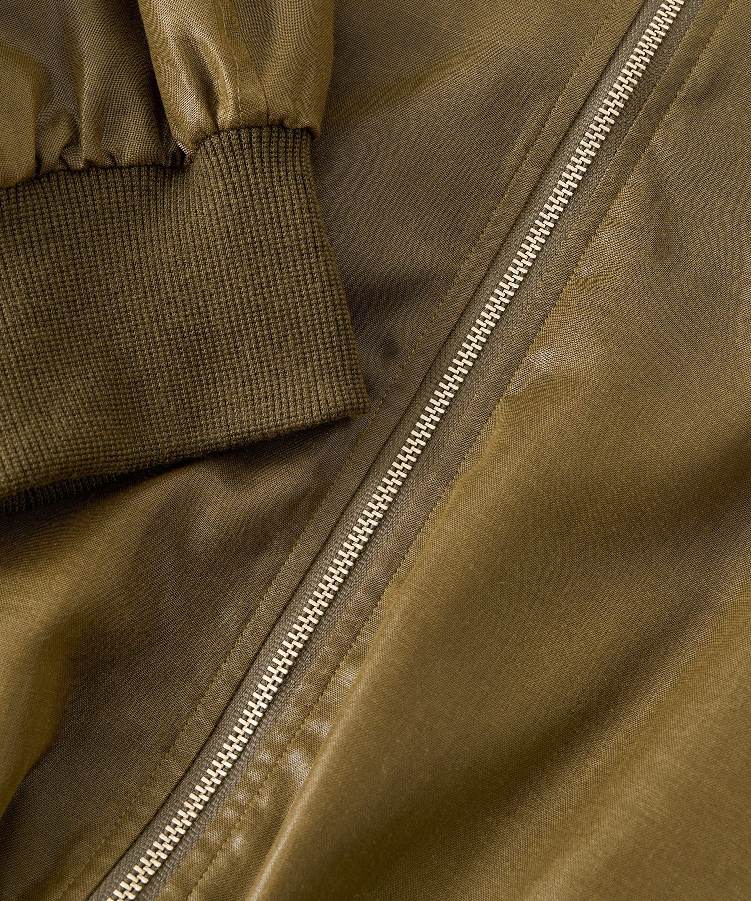 RIVE DROITE(リヴドロワ) 予約【ほどよい抜け感】グロッシーシアーブルゾン