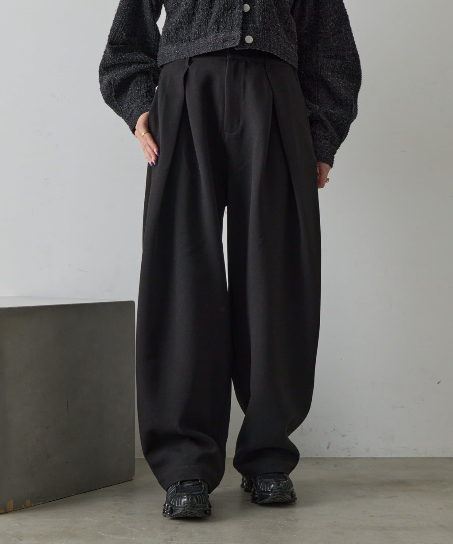 -goocy-(グーシー) タックコクーンパンツ