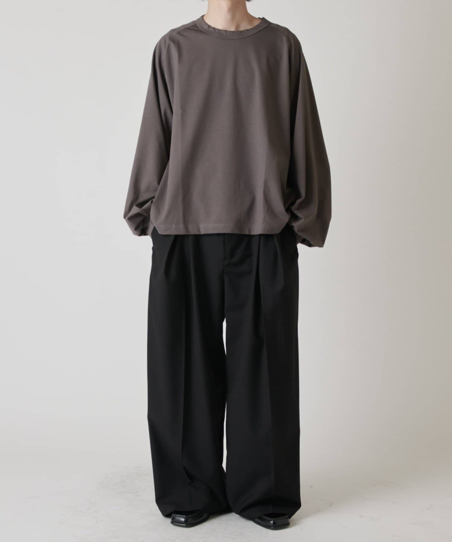 Lui's(ルイス) シャインワイドカットソー