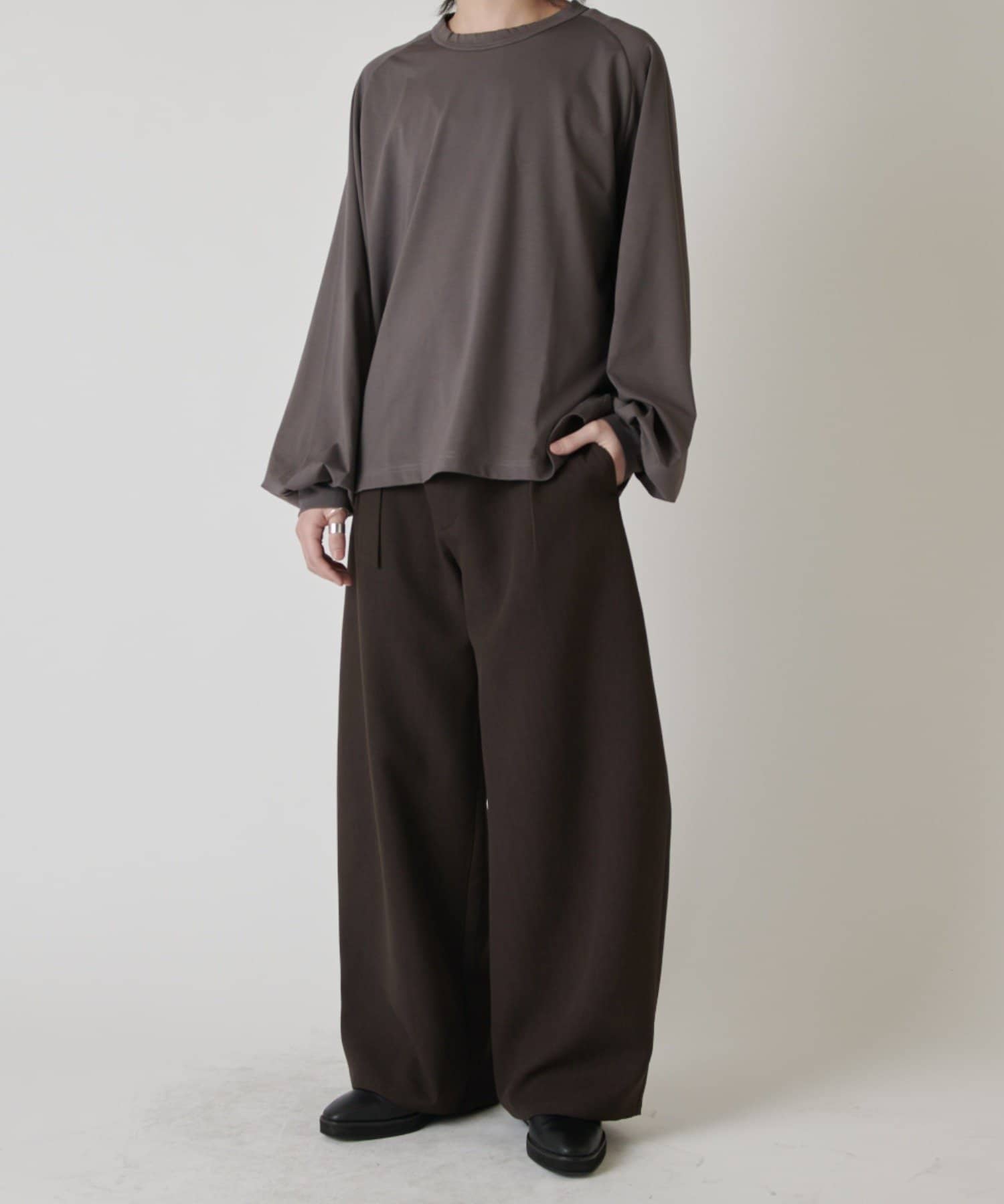 Lui's(ルイス) シャインワイドカットソー