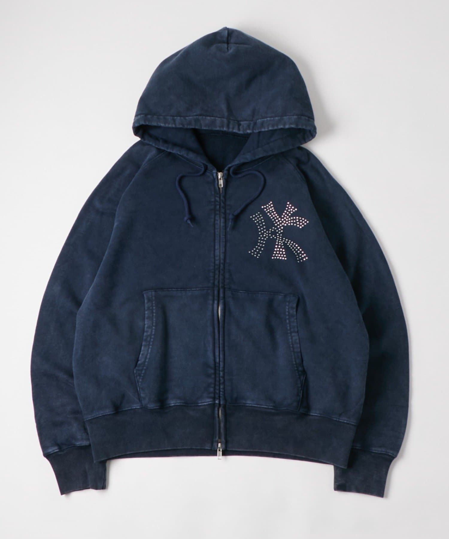 WHO’S WHO gallery(フーズフーギャラリー) KOOKY'N KY CHEMICALRHINESTONE ZIPHOODIE