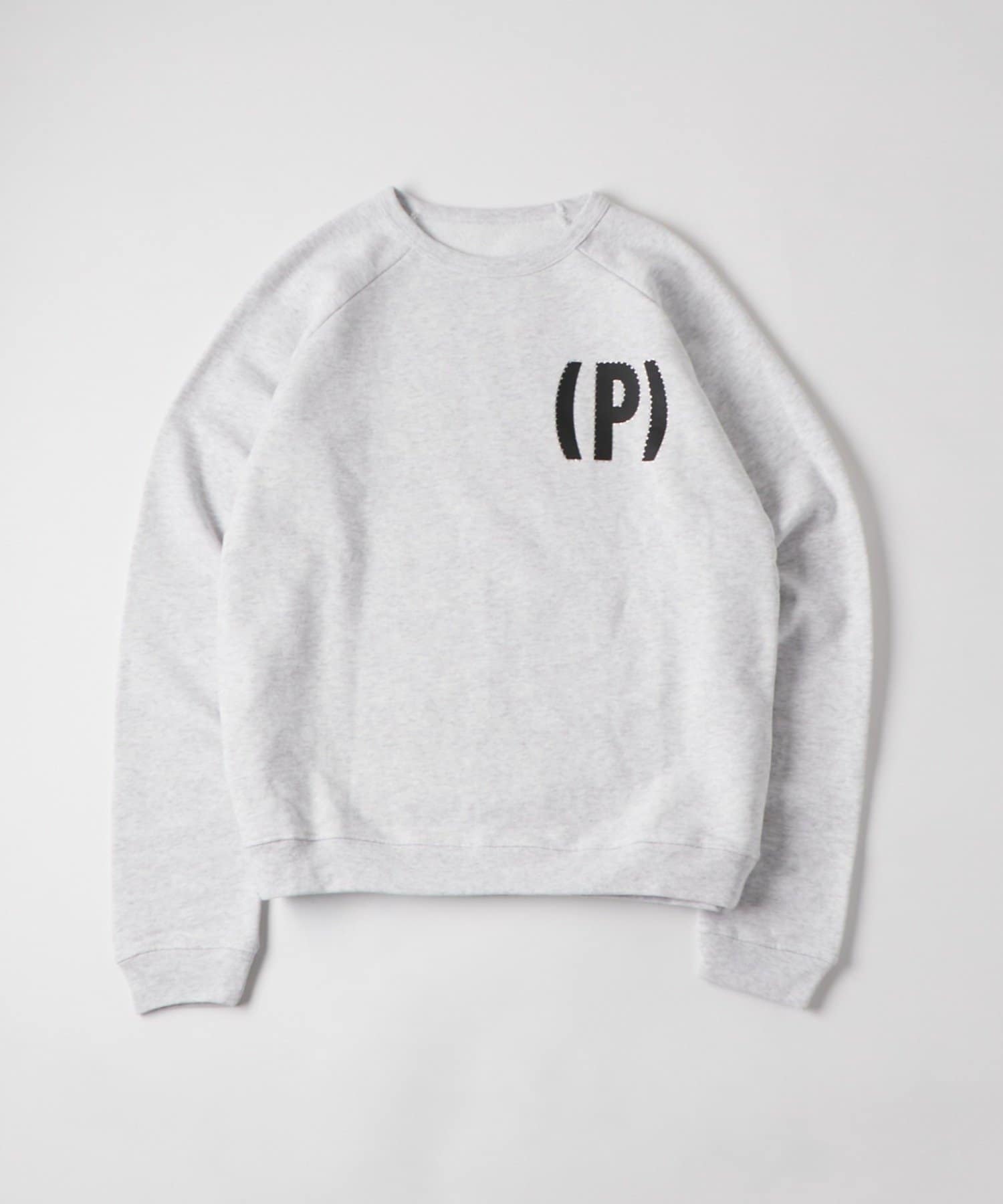 WHO’S WHO gallery(フーズフーギャラリー) KOOKY'N (P) LOGO CREW SWEATSHIRT