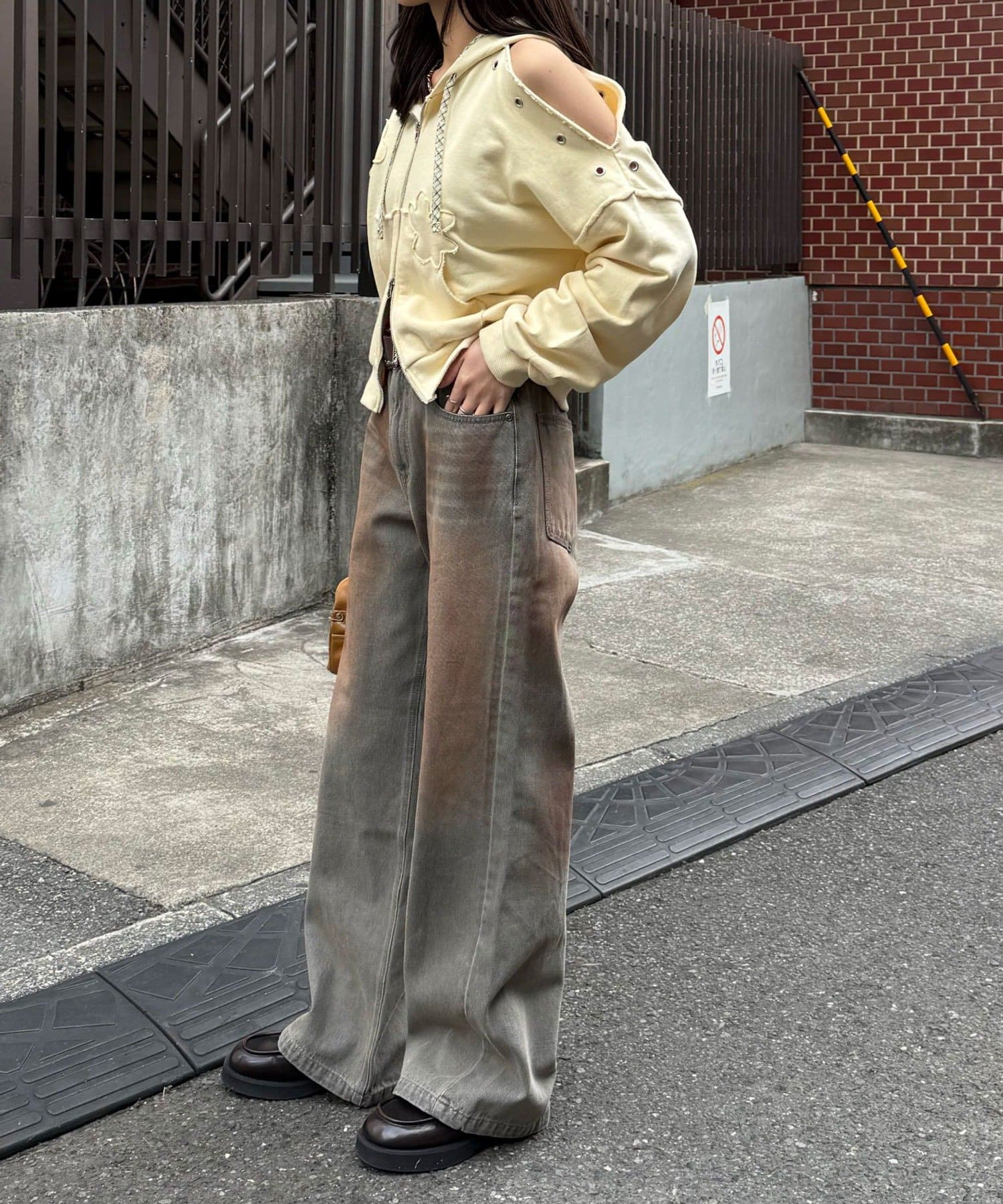 CIAOPANIC(チャオパニック) ヴィンテージライクセミフレアデニムパンツ