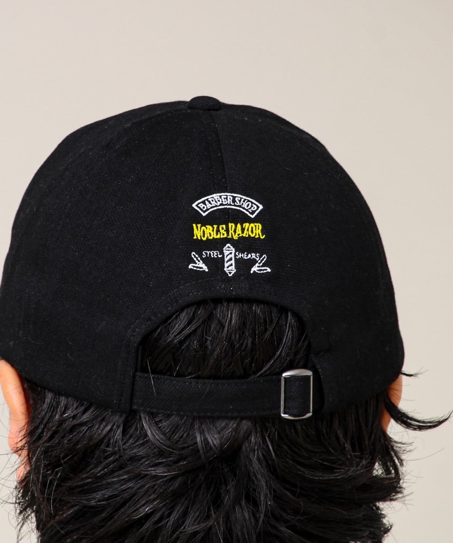 FREDY & GLOSTER(フレディ アンド グロスター) 【前後で楽しむ刺繍デザイン】BARBERキャップ