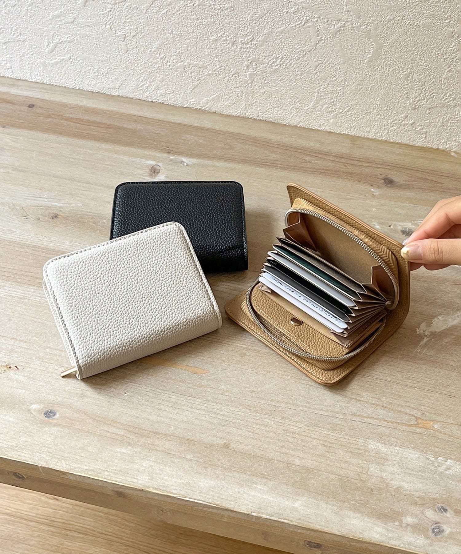 3COINS(スリーコインズ) 《2月3日より順次販売》カードケース