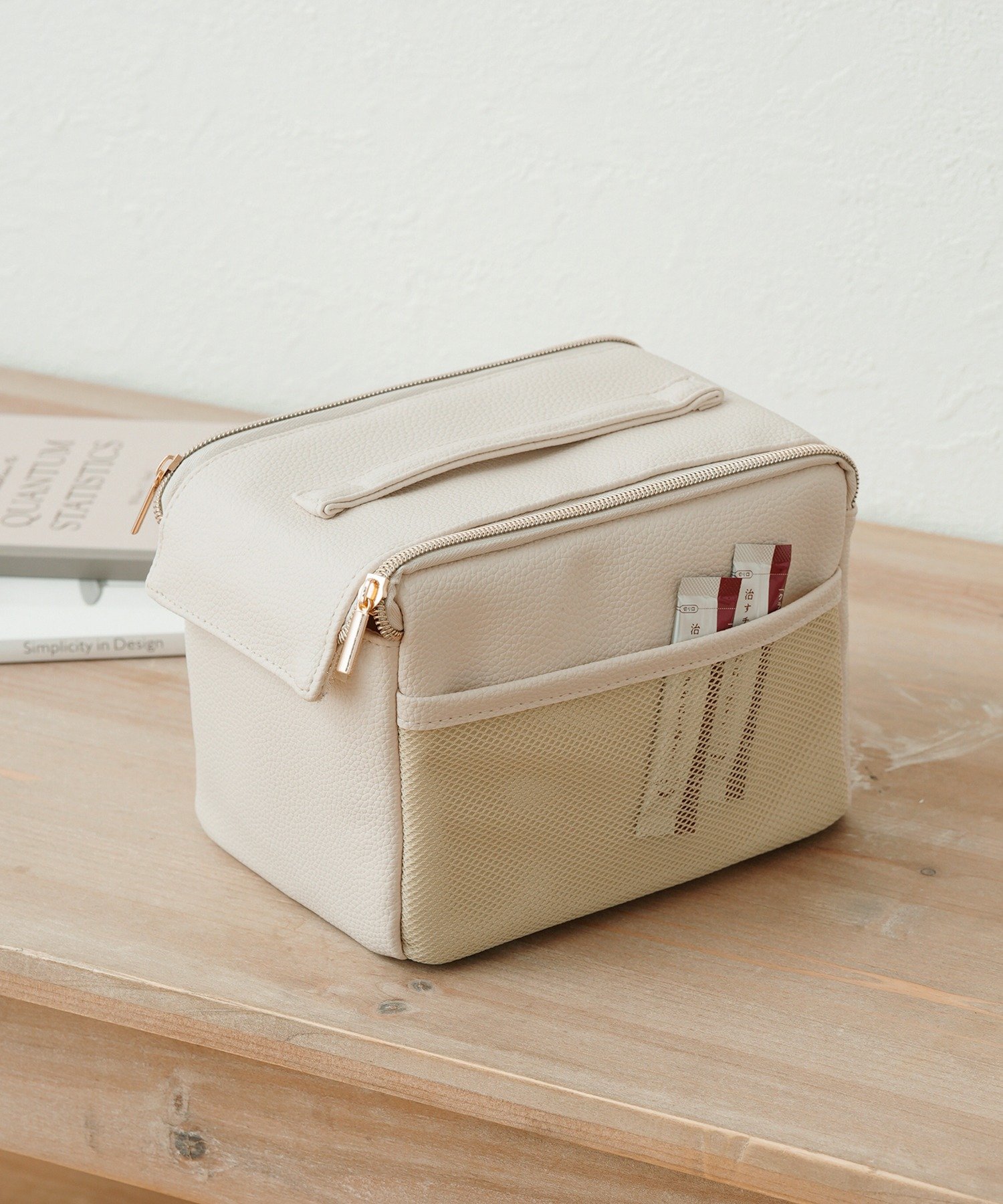 3COINS(スリーコインズ) 《2月3日より順次販売》大容量お薬ストックポーチ