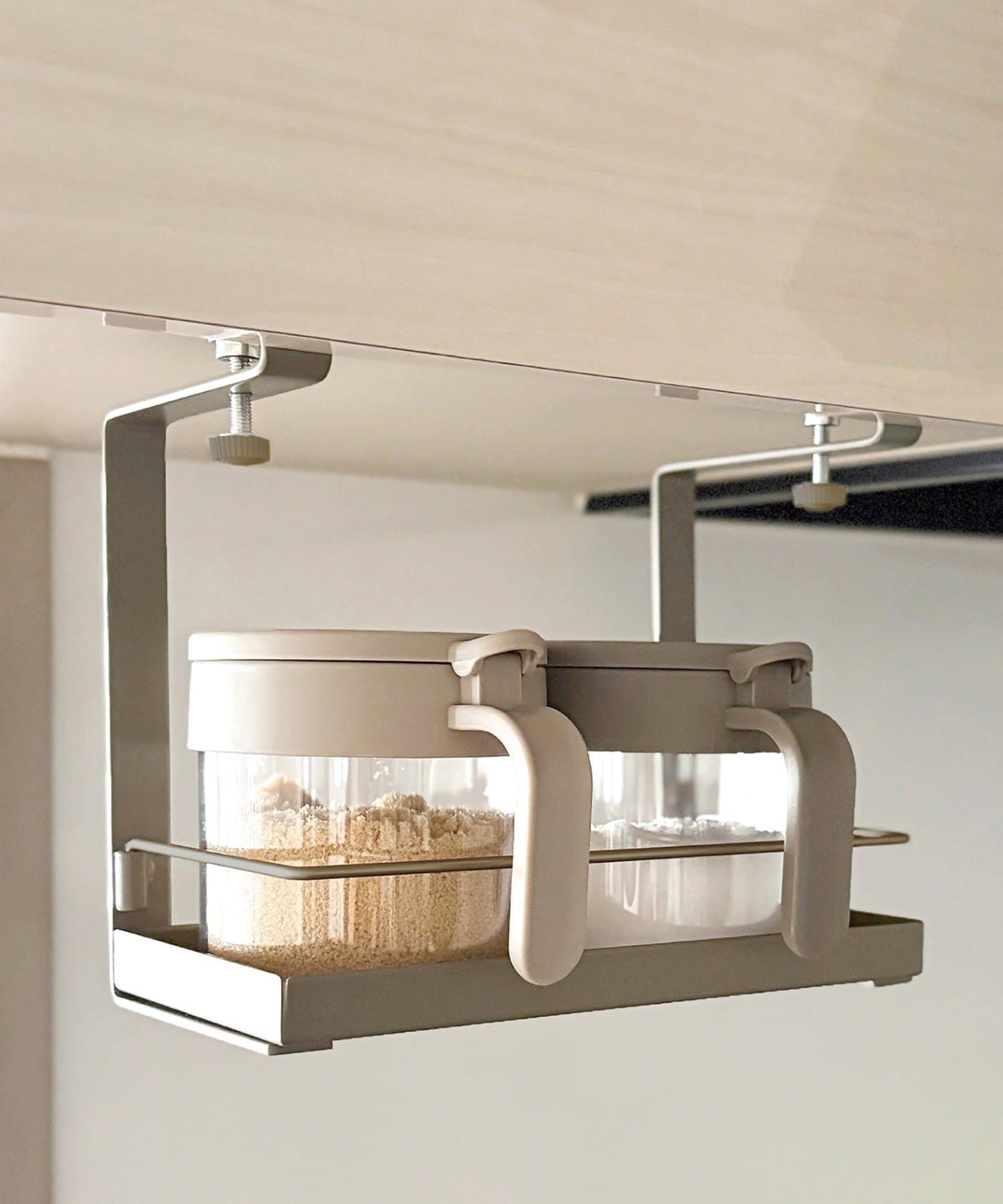 3COINS(スリーコインズ) 吊り戸棚下調味料ラック／KITINTO