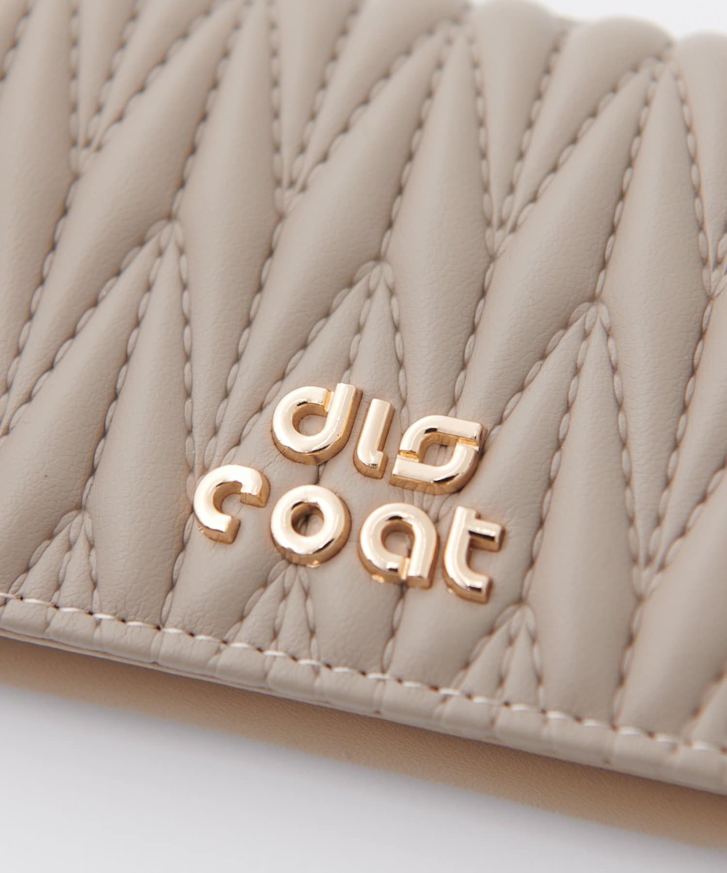 DISCOAT(ディスコート) Vキルティングカードケース