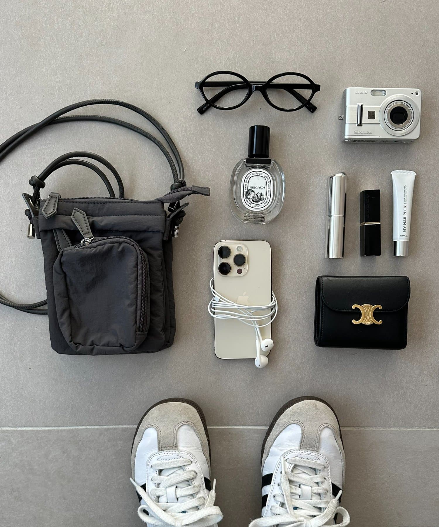 DISCOAT(ディスコート) 【3/14(土)12:00販売スタート/6ポケット】ユーティリティーパフィーミニショルダーバッグ