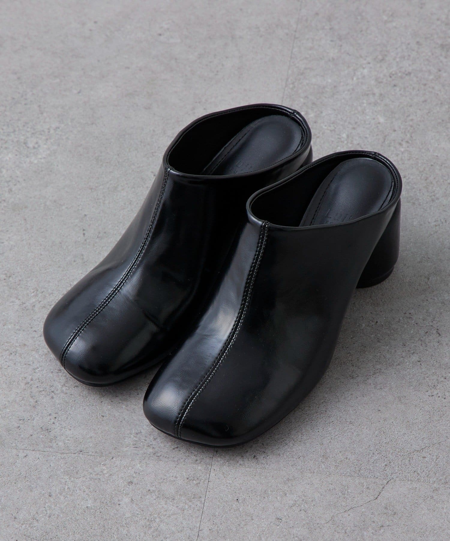 Lui's(ルイス) オブリックトゥヒールミュール