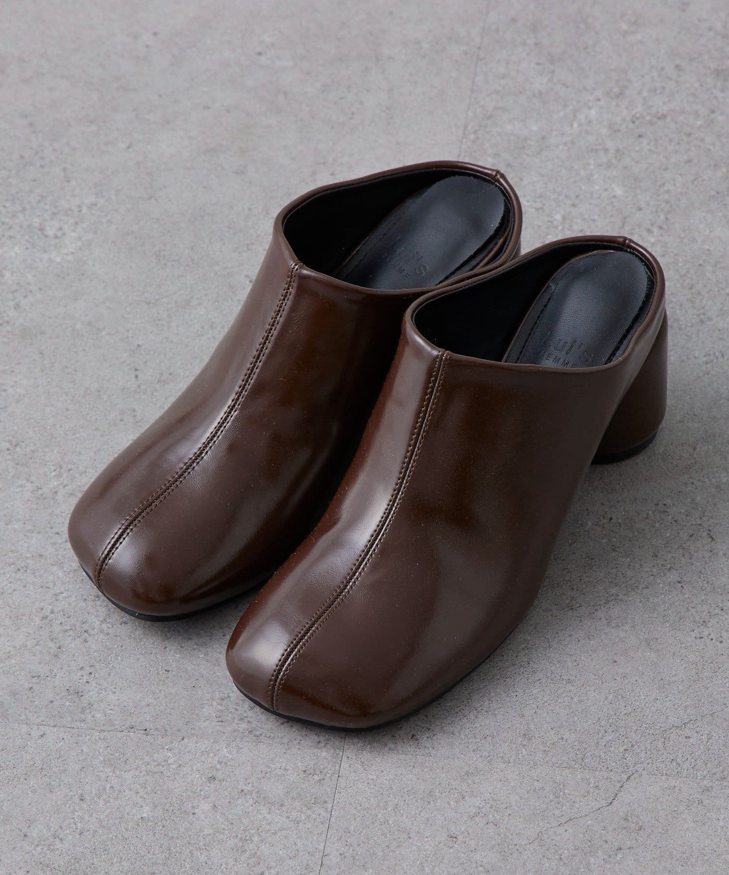 Lui's(ルイス) オブリックトゥヒールミュール