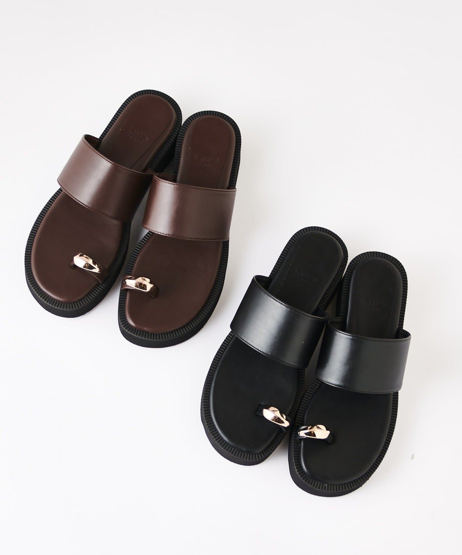 Lui's(ルイス) フラットサンダル