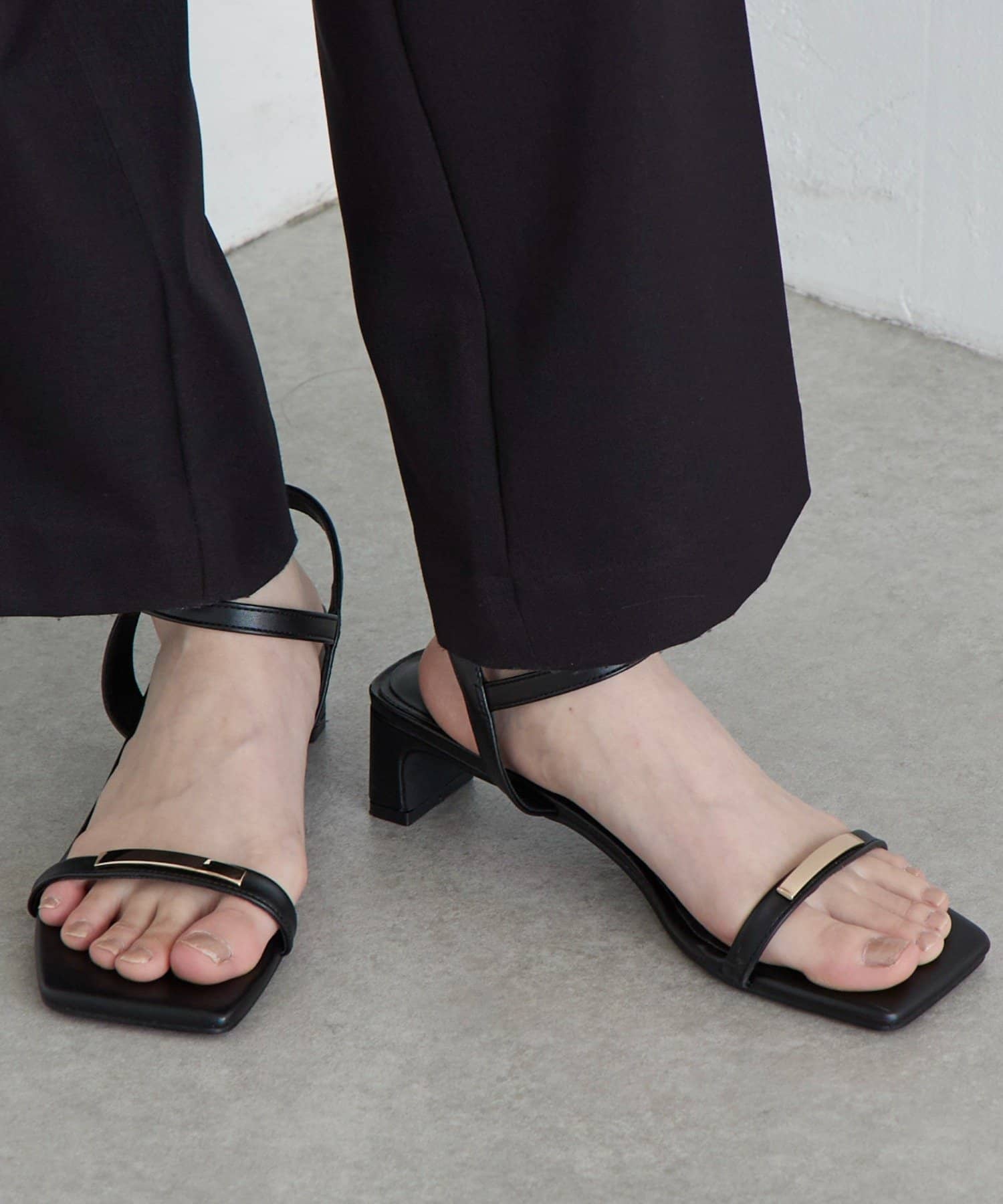 Lui's(ルイス) アンクルストラップサンダル