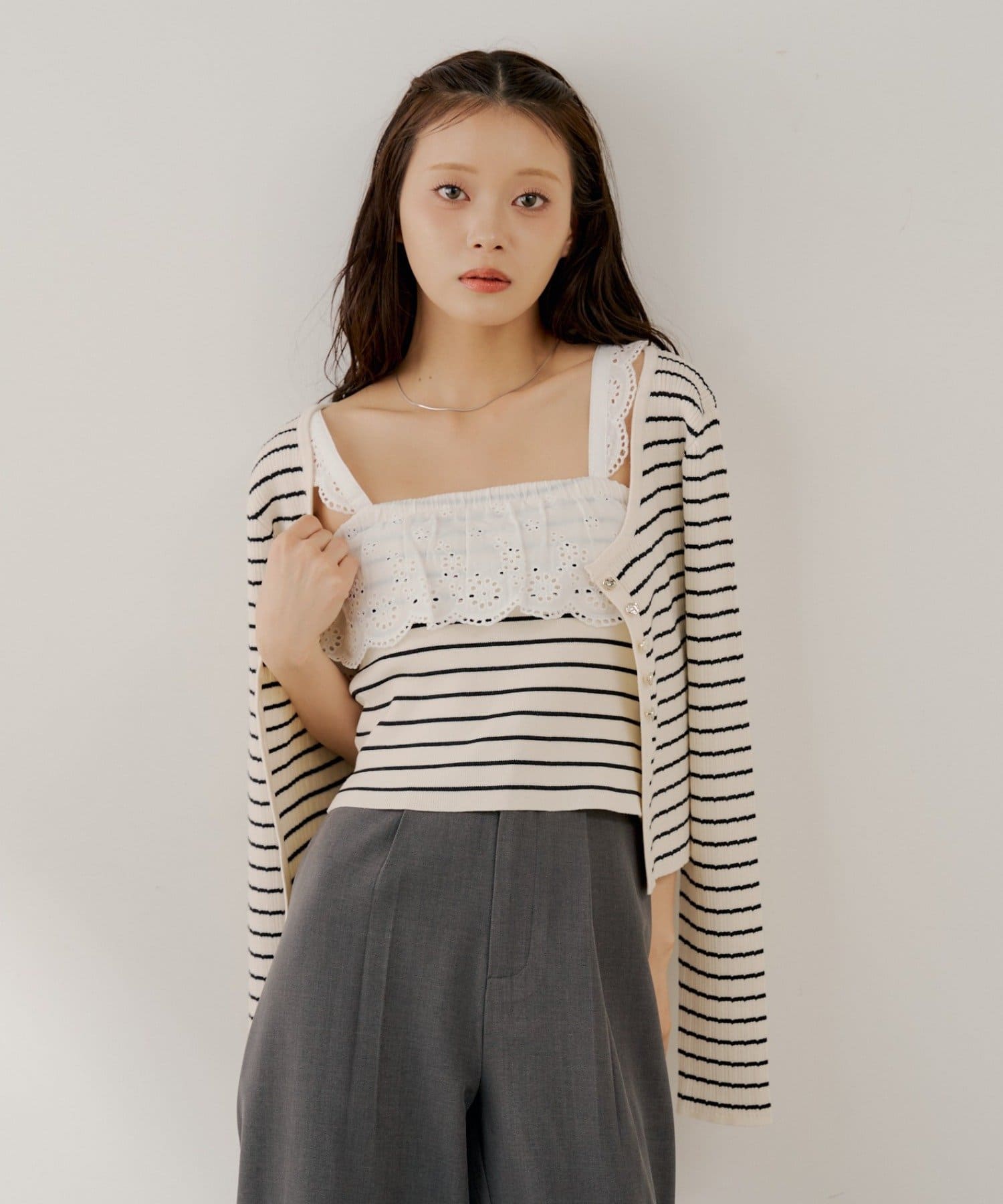 Chico(チコ) 【SALON by Chico】レースフリルベア+コンパクトカーディガンセット