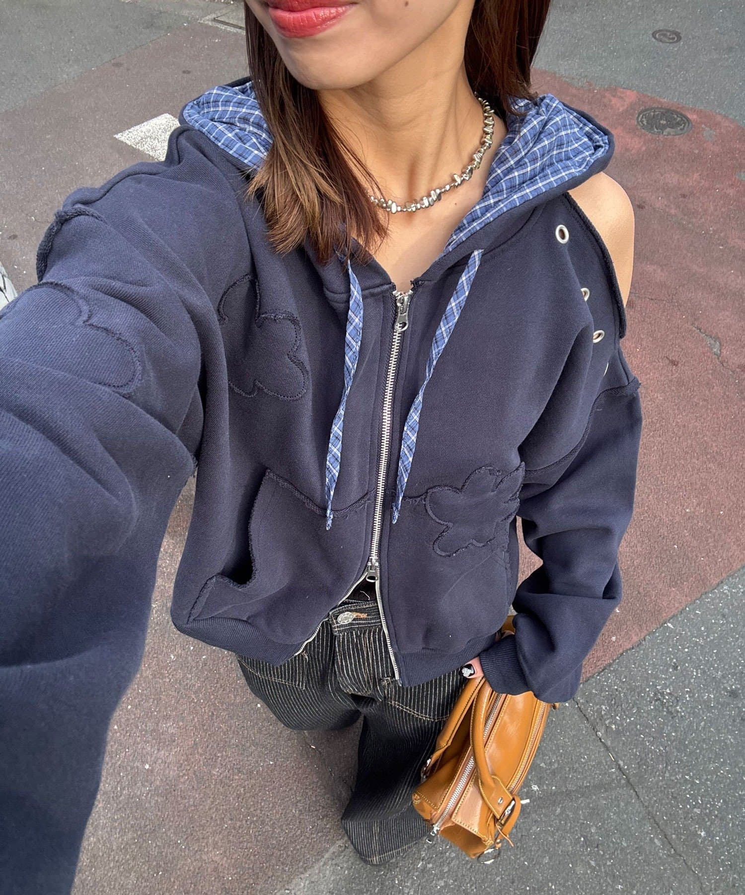 CIAOPANIC(チャオパニック) ショルダースリットハトメワッペンジップパーカー