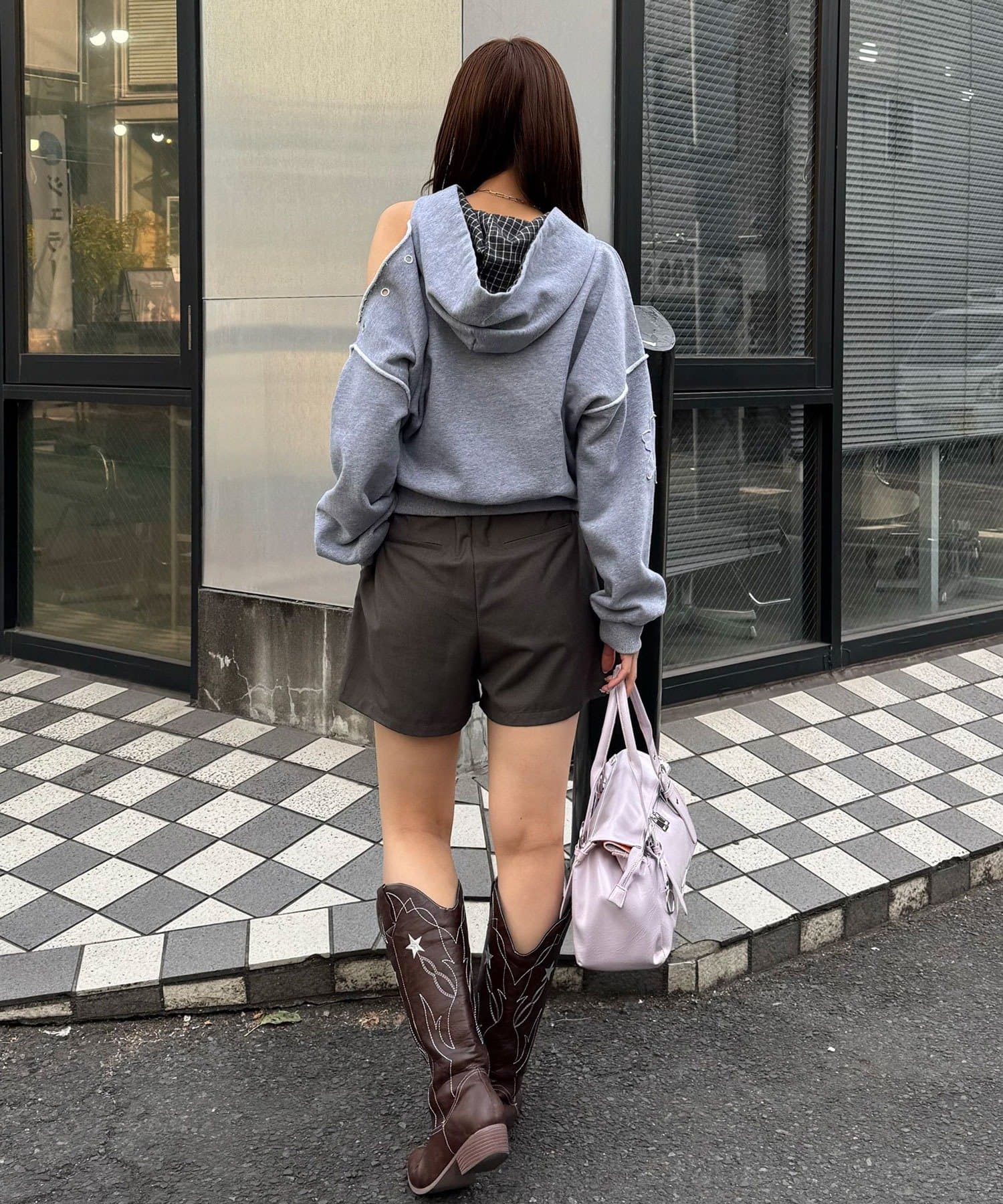 CIAOPANIC(チャオパニック) ショルダースリットハトメワッペンパーカー