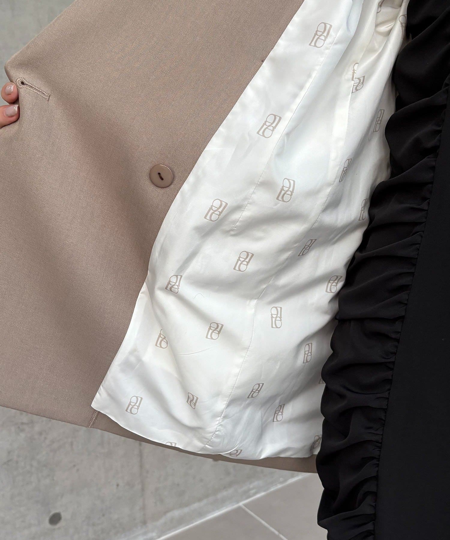 CAPRICIEUX LE'MAGE(カプリシュレマージュ) 【再販・サイズ展開あり・WEB限定カラー/グレージュ】Wテーラージャケット