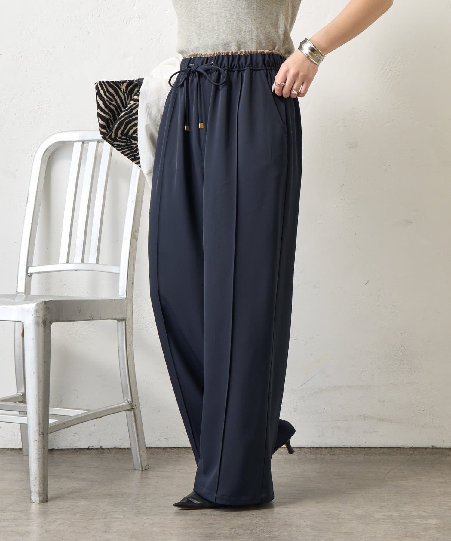 Jena　espace merveilleux(ジェナ　エスパスメルヴェイユ) レイヤード風トロミパンツ